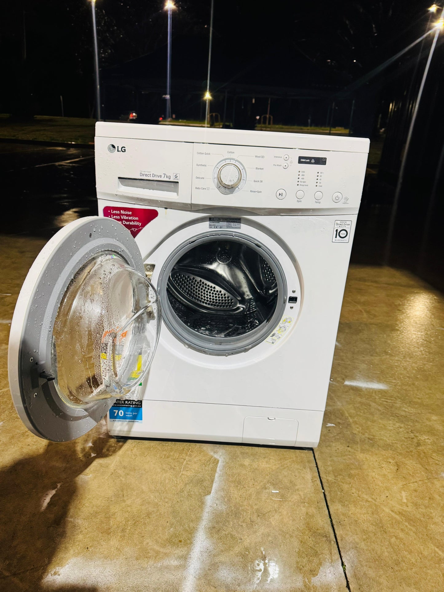 LG 7 KGS FRONT LOADER WASHING MACHINE