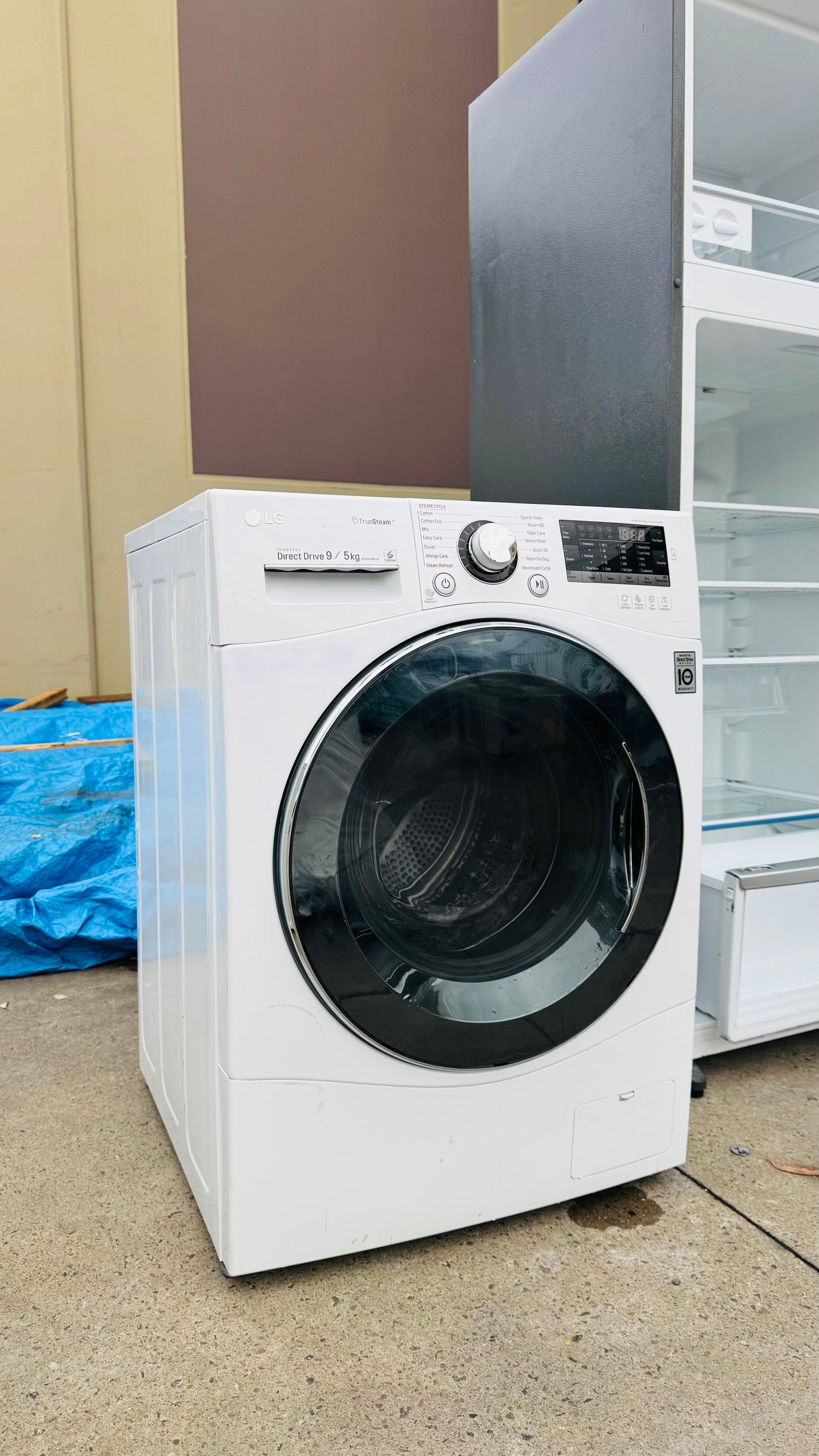 LG 9KGS FRONT LOADER WASHING MACHINE