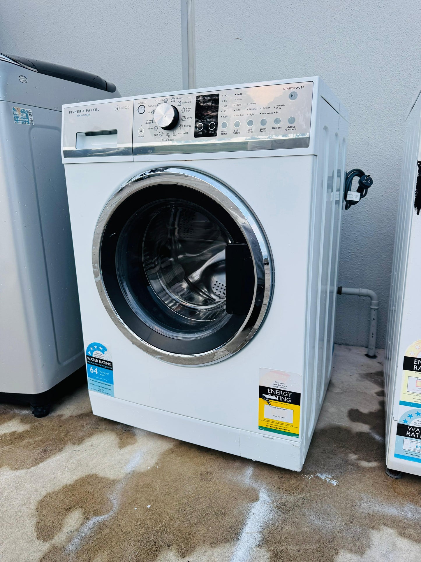 FISHER AND PAYKEL 7.5 KGS FRONT LOADER WASHING MACHINE