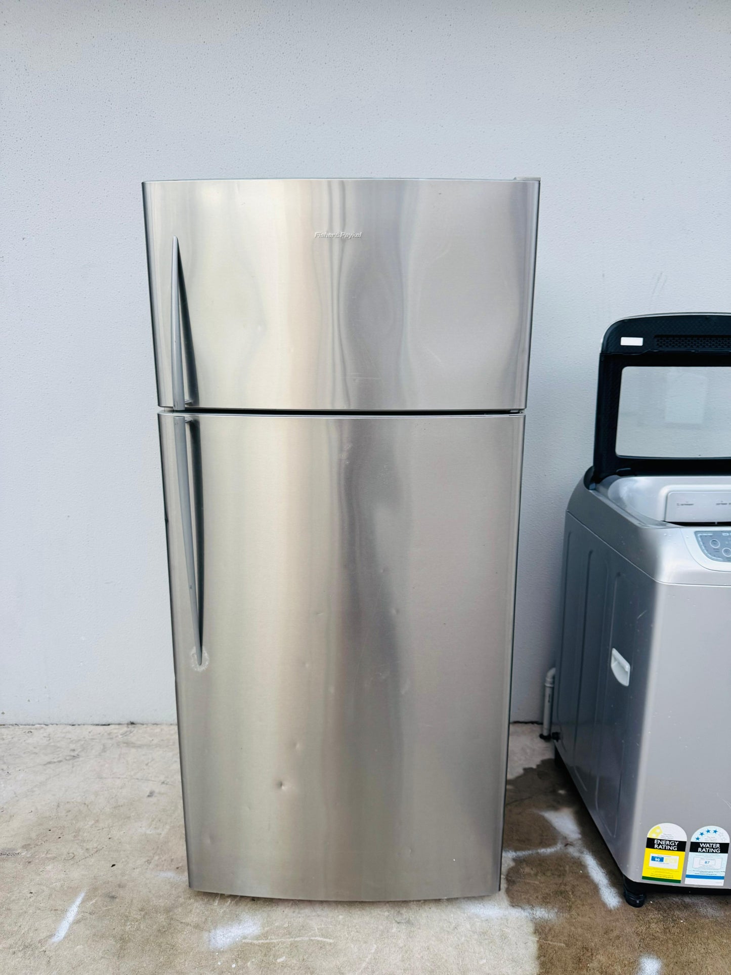 FISHER AND PAYKEL 519 LITRES FRIDGE FREEZER