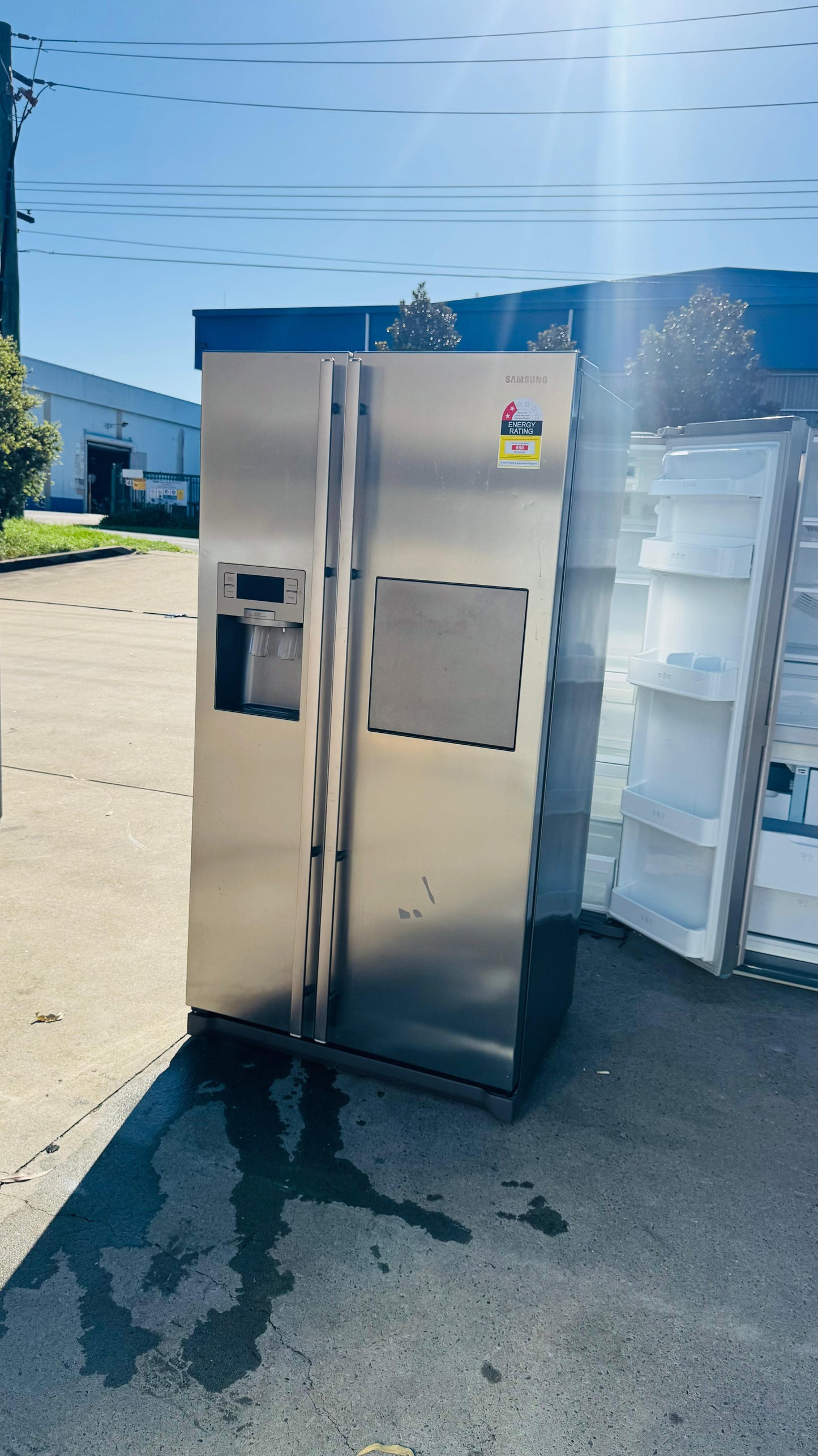 SAMSUNG 580 LITRES SIDE BY SIDE DOOR FRIDGE FREEZER