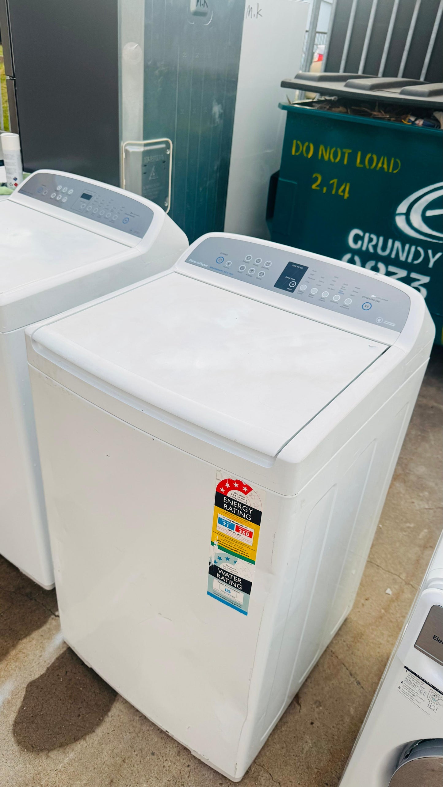 FISHER AND PAYKEL 7KGS TOP LOADER WASHING MACHINE