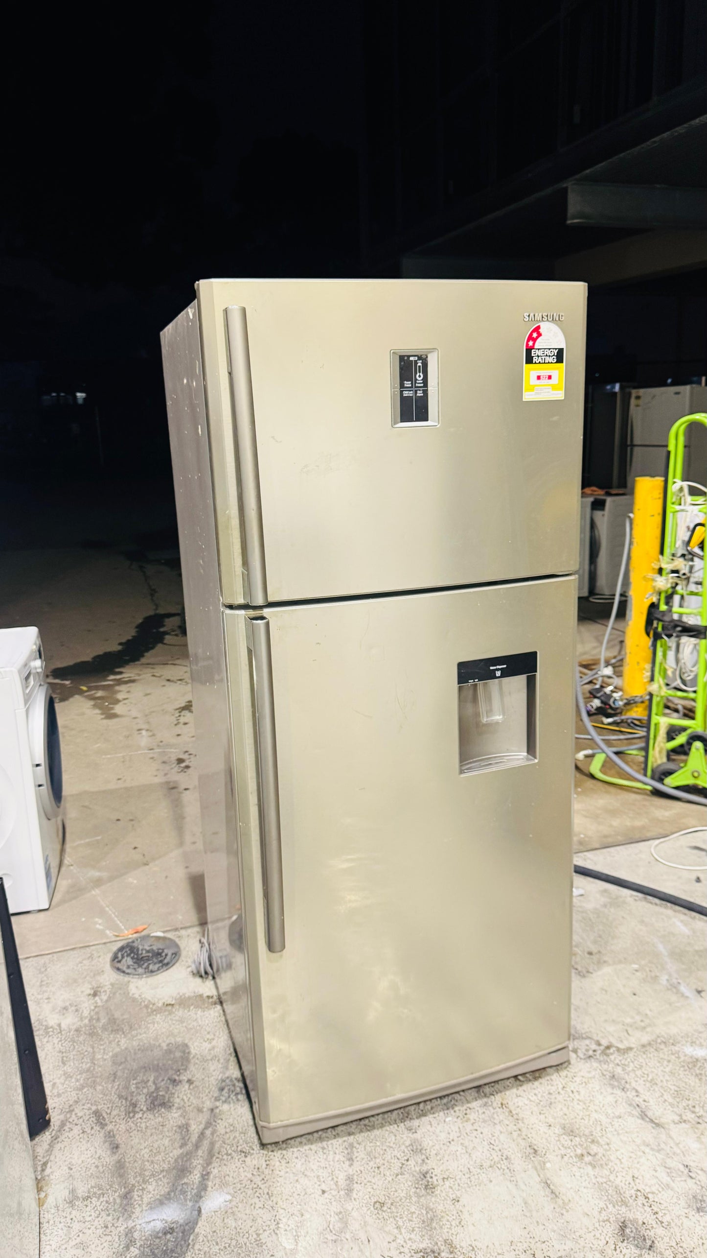 SAMSUNG 533 LITRES FRIDGE FREEZER