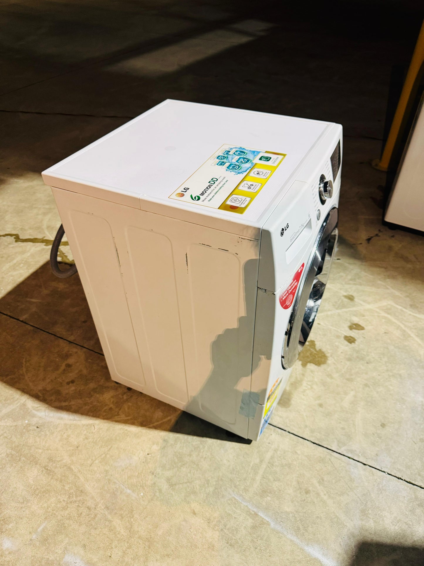 LG 7.5KGS FRONT LOADER WASHING MACHINE