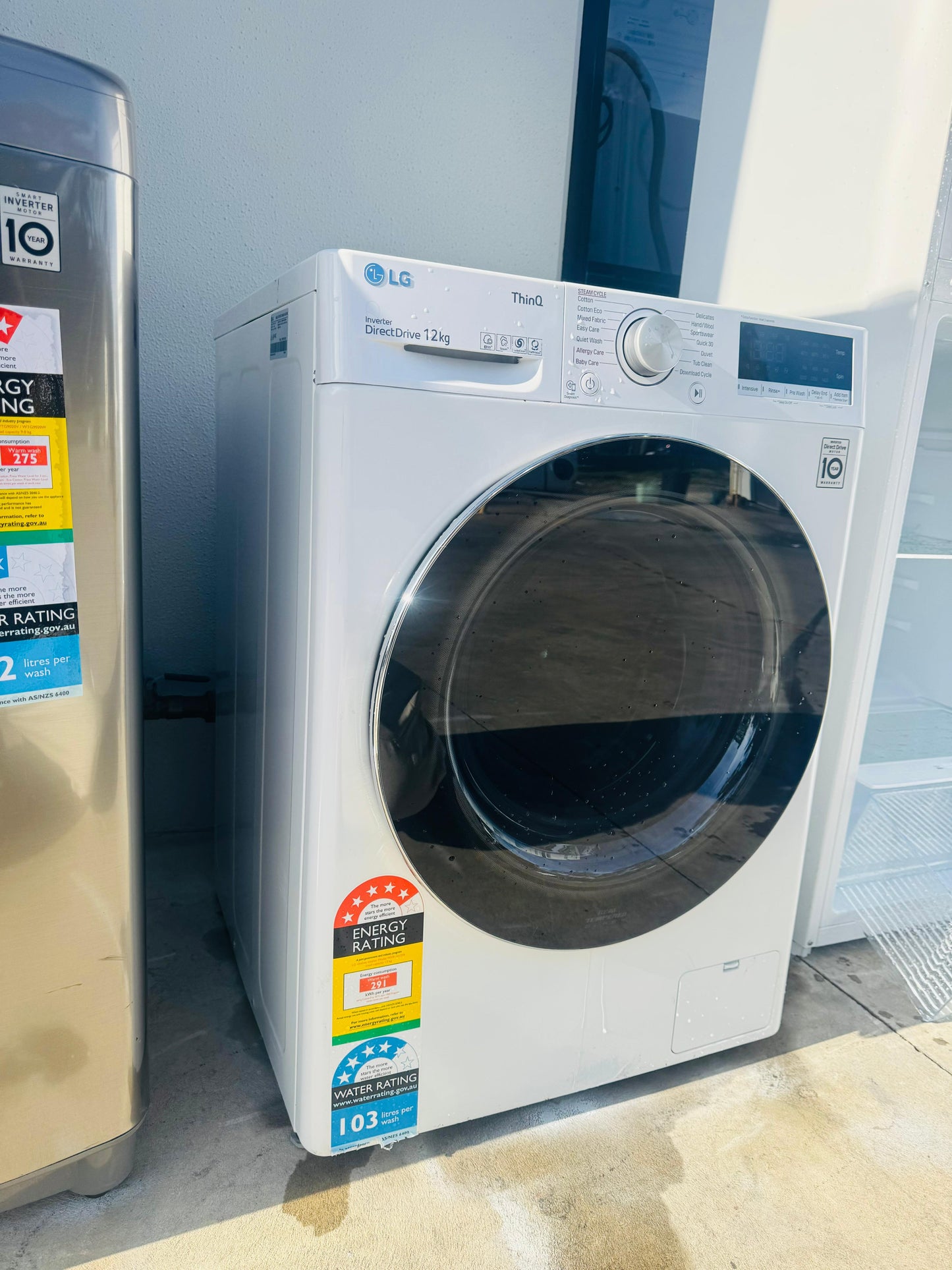 LG 12 KGS FRONT LOADER WASHING MACHINE