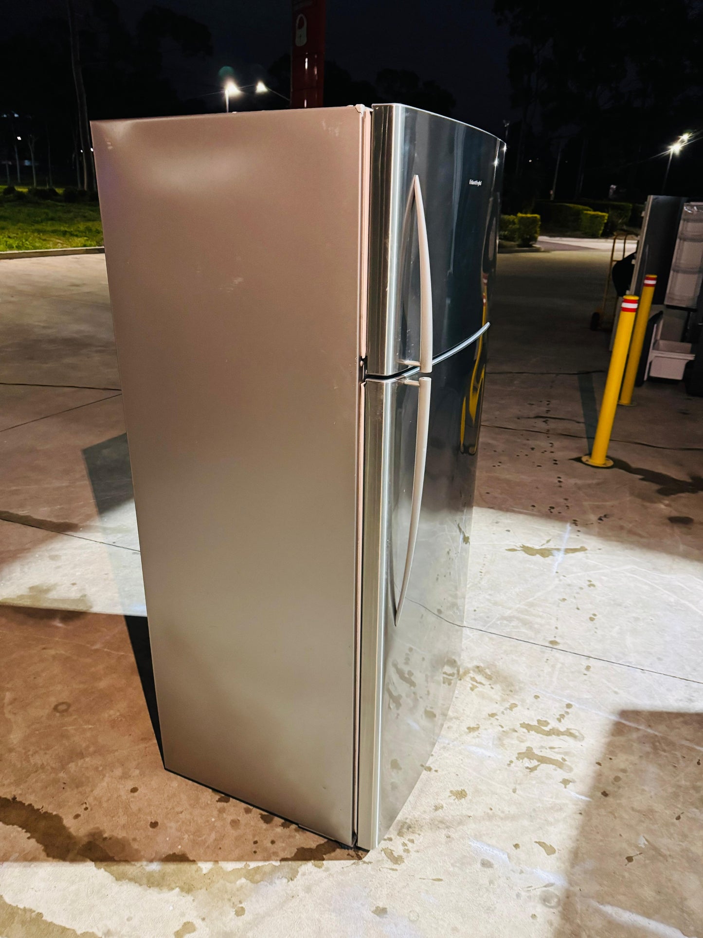 FISHER AND PAYKEL 519 LITRES FRIDGE FREEZER