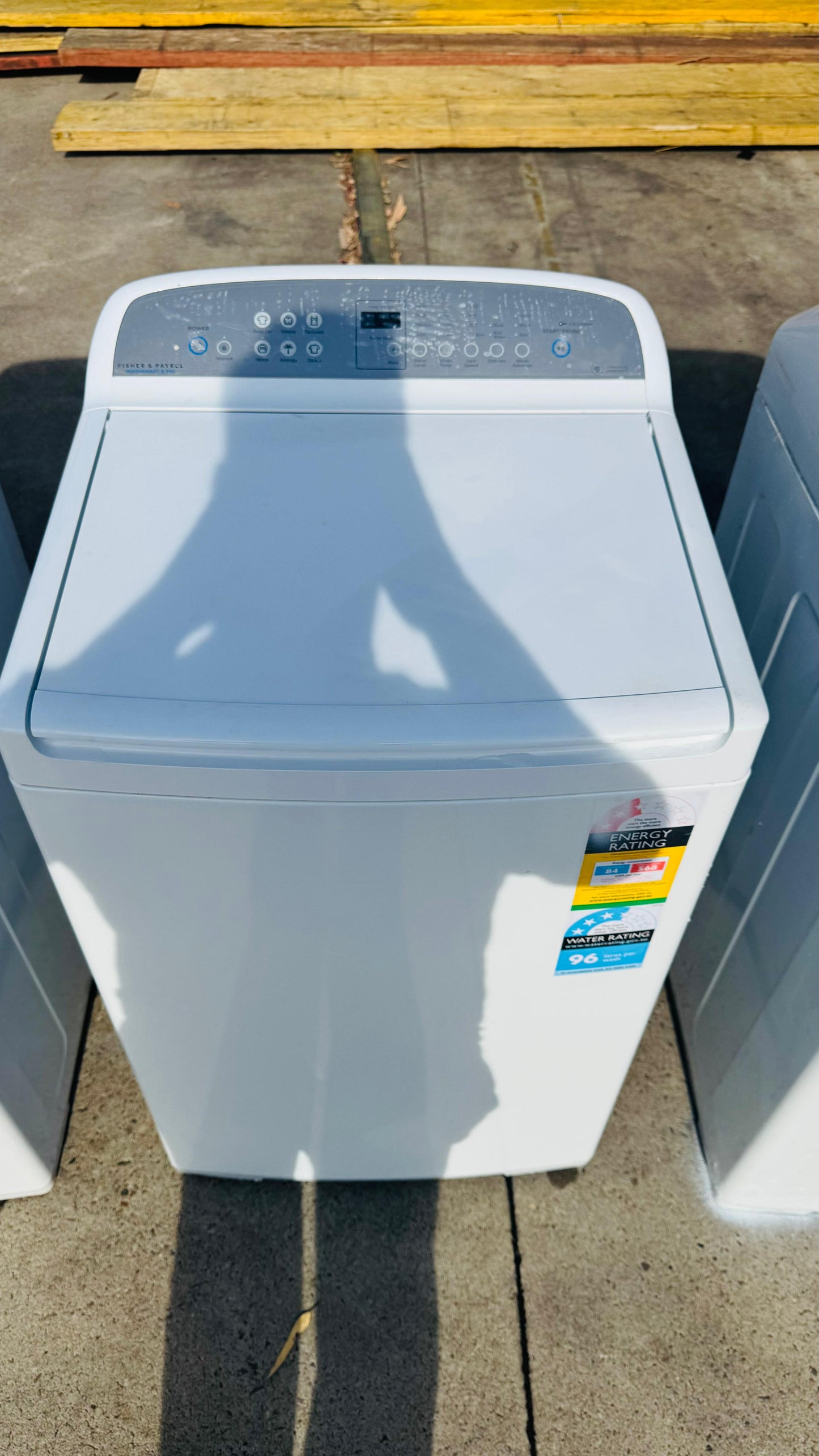 FISHER AND PAYKEL 8.5KGS TOP LOADER WASHING MACHINE