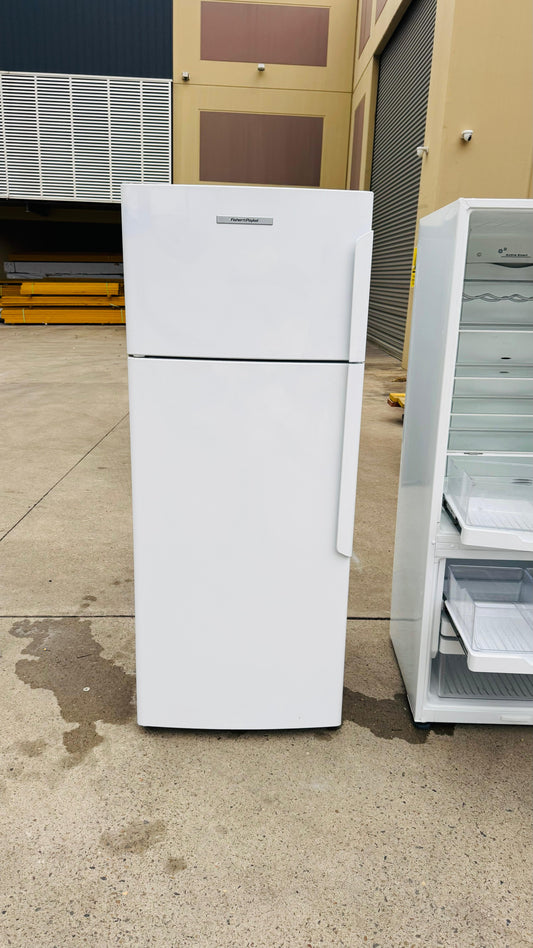 FISHER AND PAYKEL 447 LITRES FRIDGE FREEZER