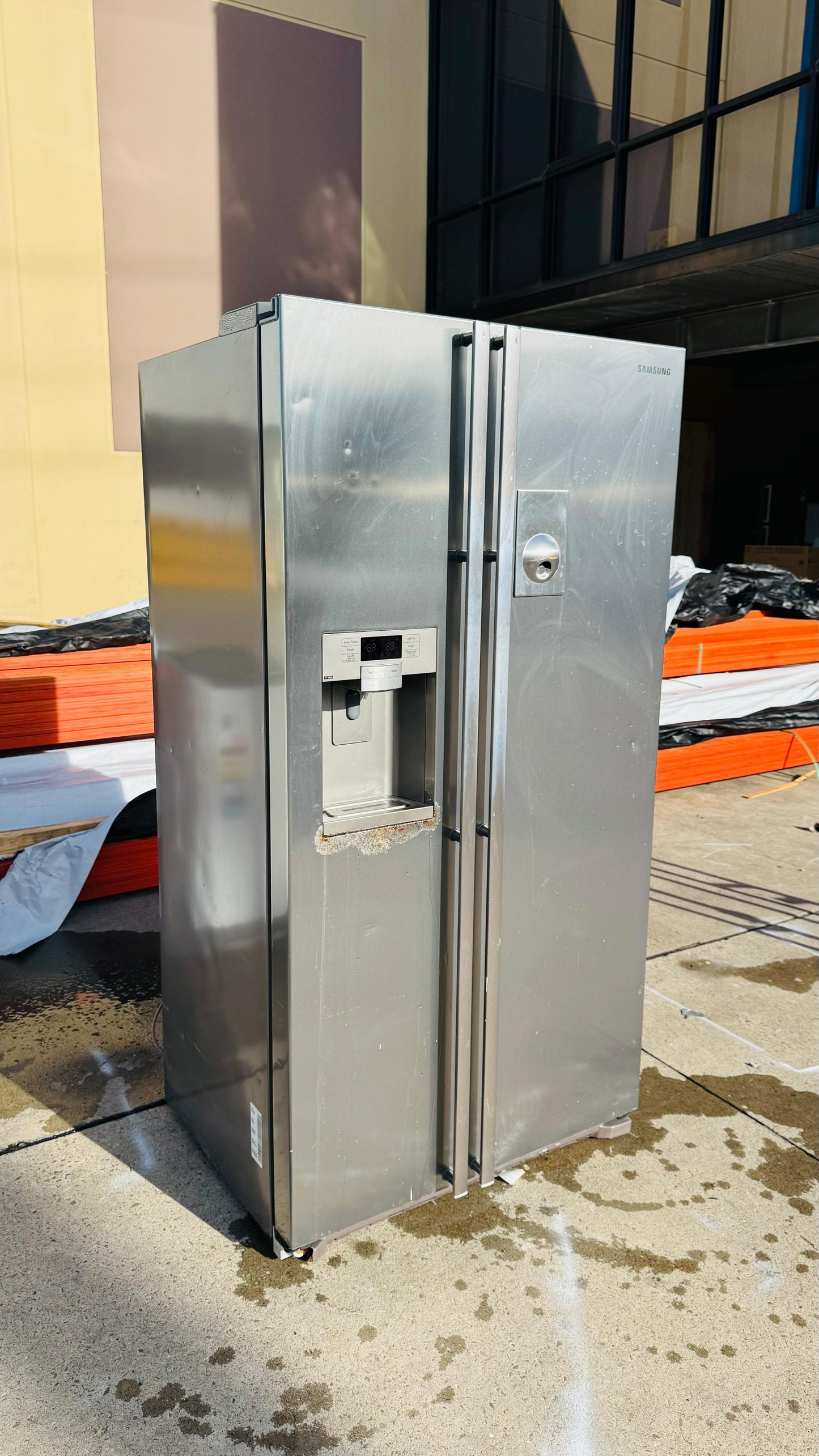 SAMSUNG SIDE BY SIDE 691 LITRES FRIDGE FREEZER