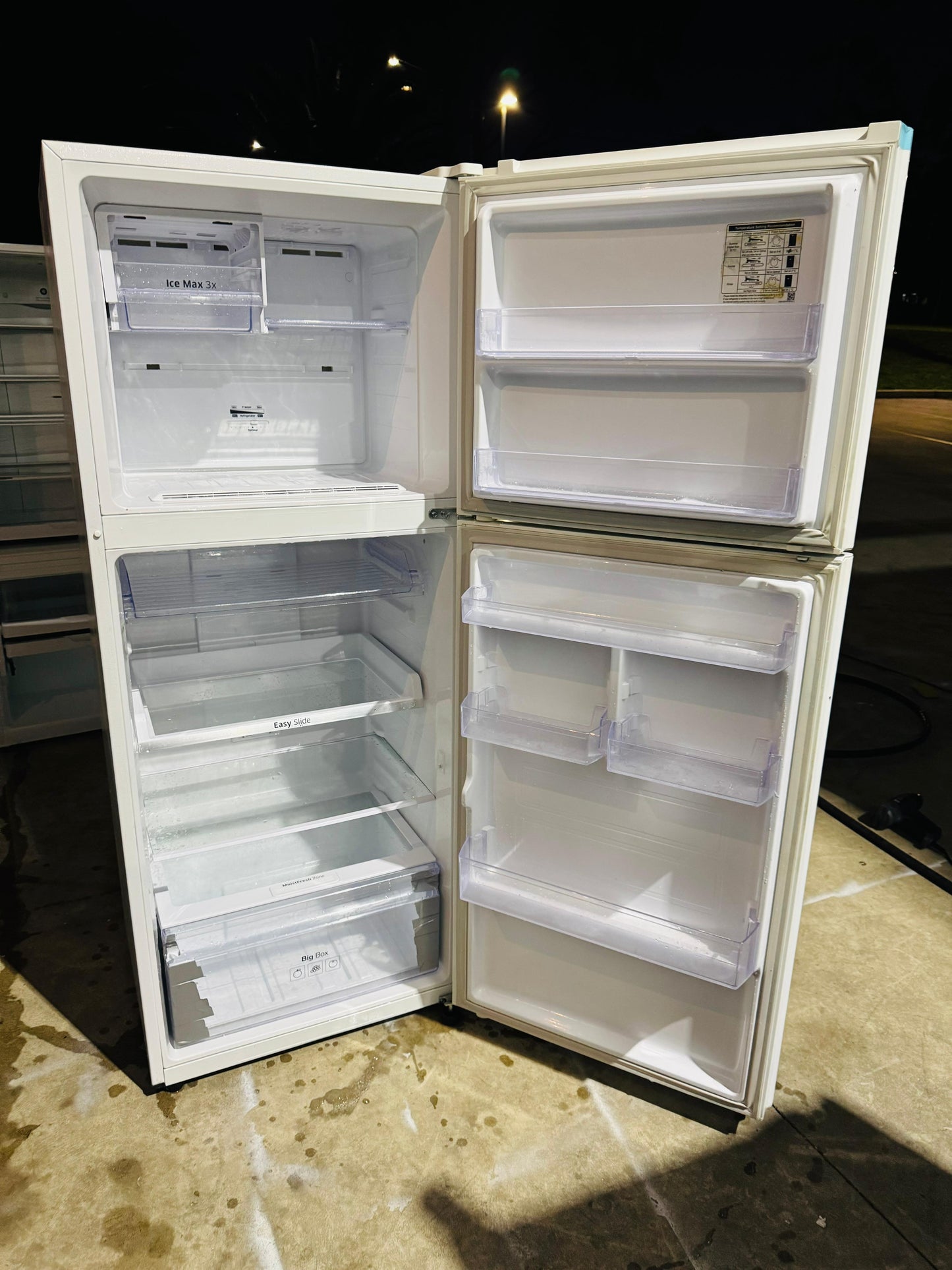 SAMSUNG 393 LITRES FRIDGE FREEZER