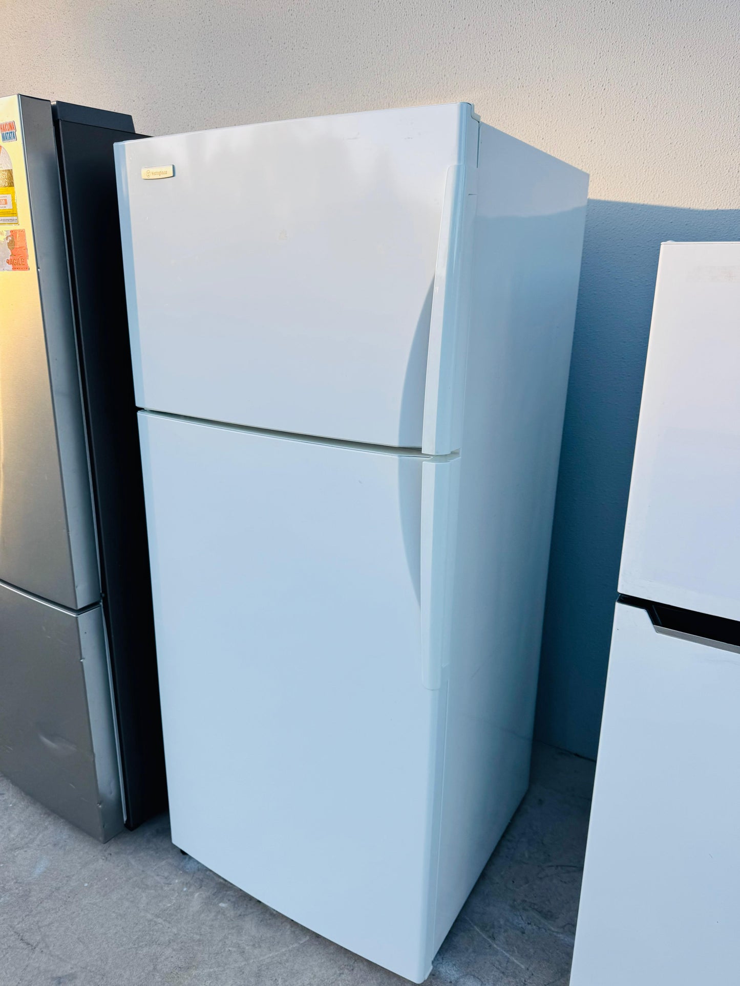 WESTINGHOUSE 420 LITRES FRIDGE FREEZER