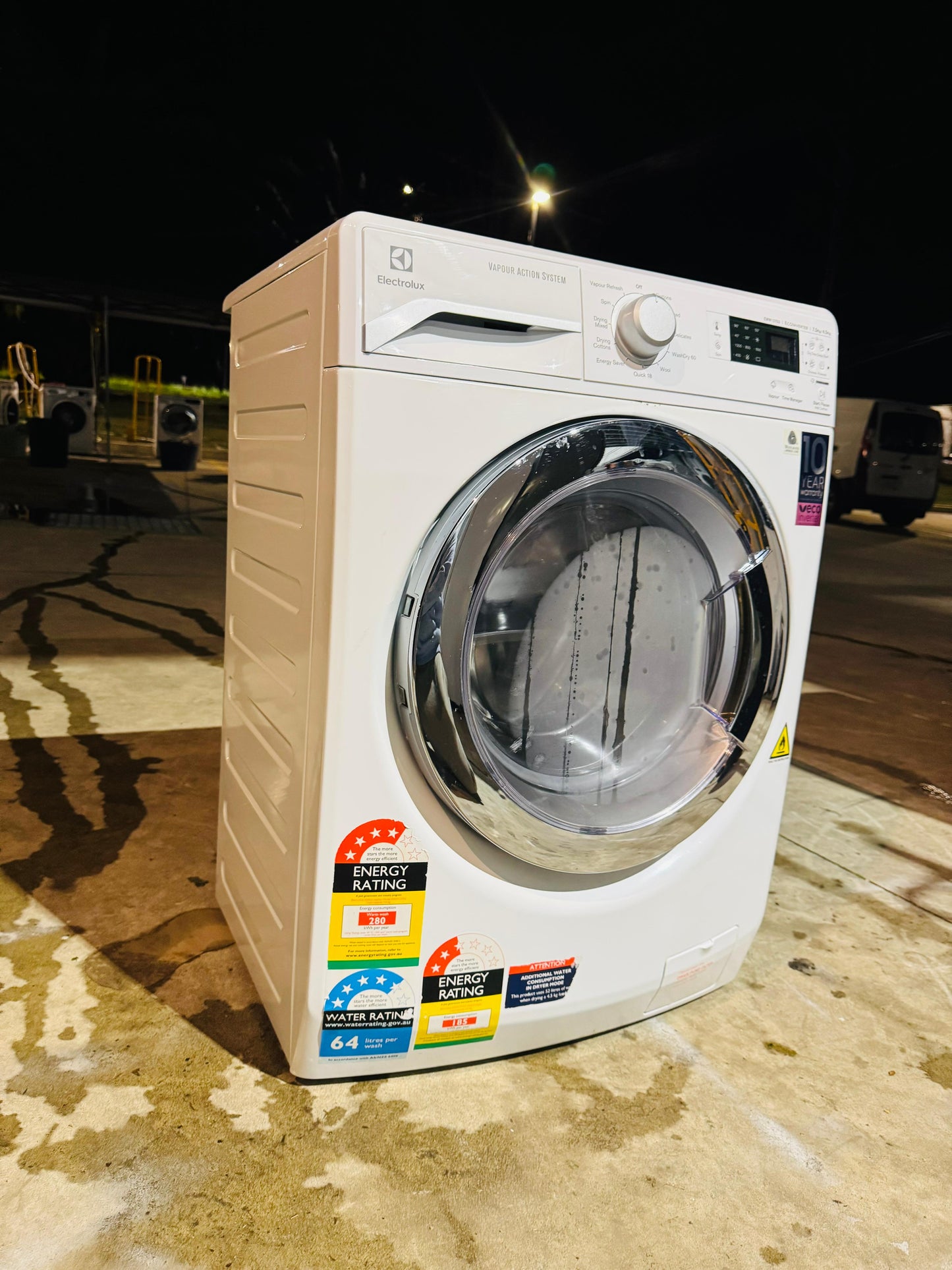 ELECTROLUX 7.5KGS FRONT LOADER WASHING MACHINE