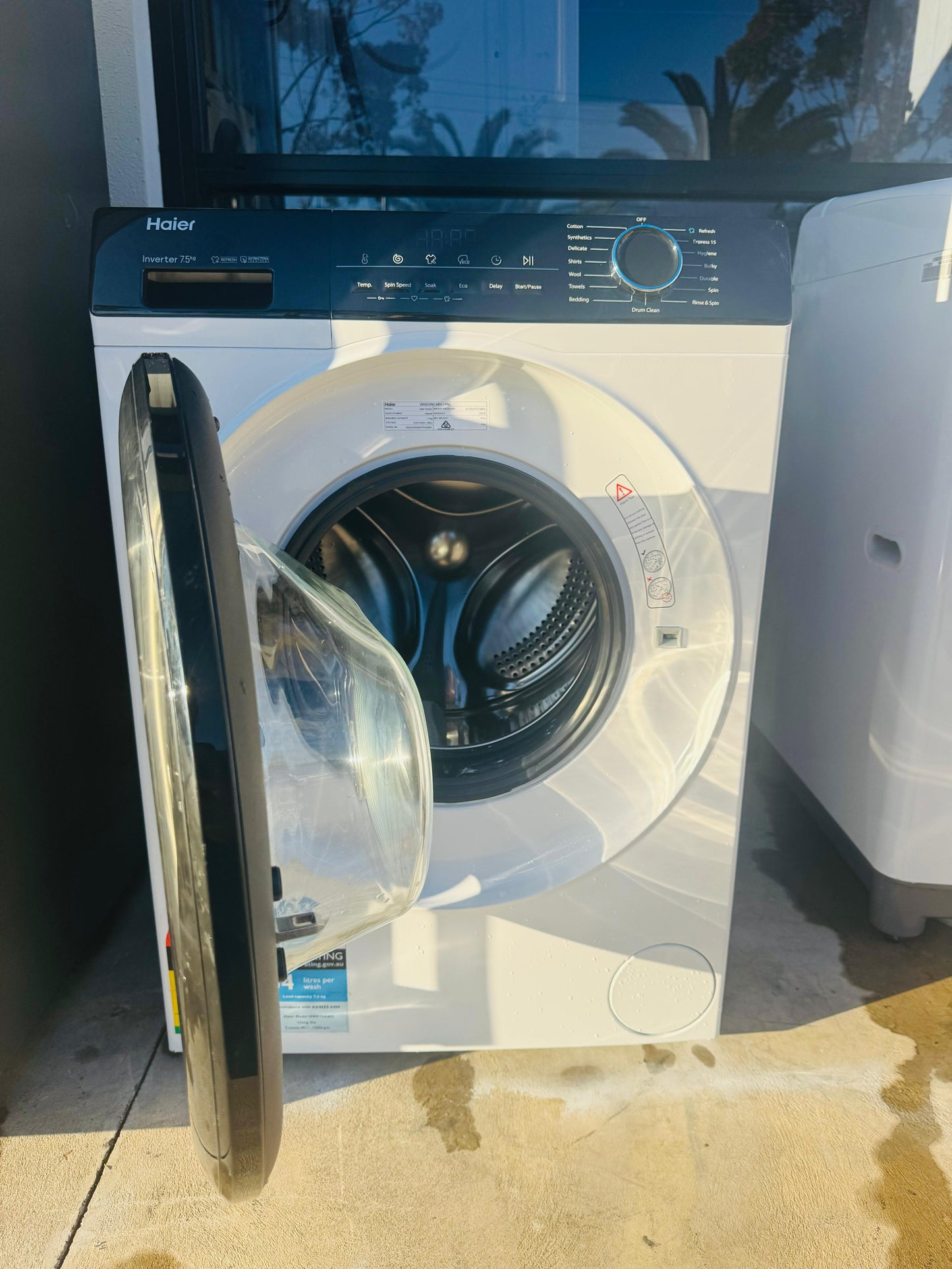 HAIER 7.5 KGS FRONT LOADER WASHING MACHINE