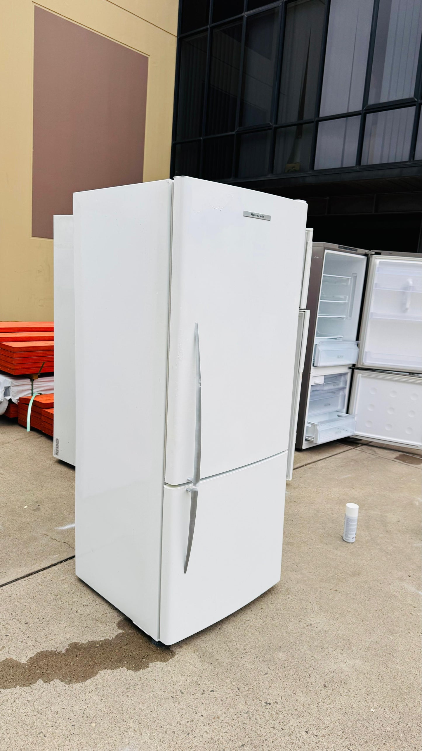 FISHER AND PAYKEL 442 LITRES FRIDGE FREEZER