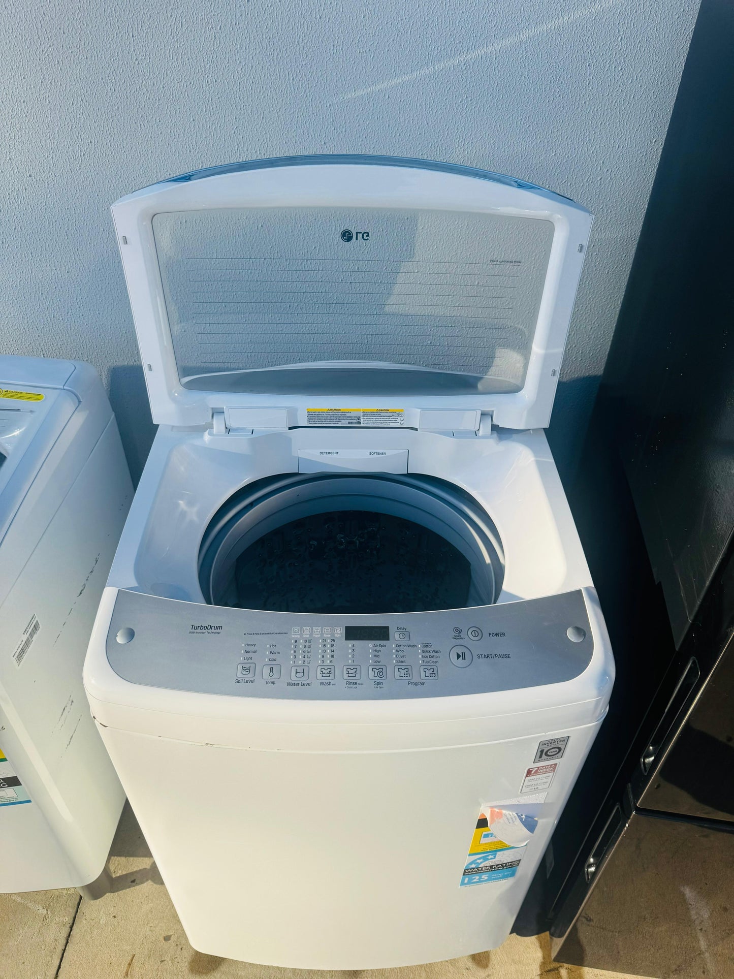 LG 8.5 KGS TOP LOADER WASHING MACHINE