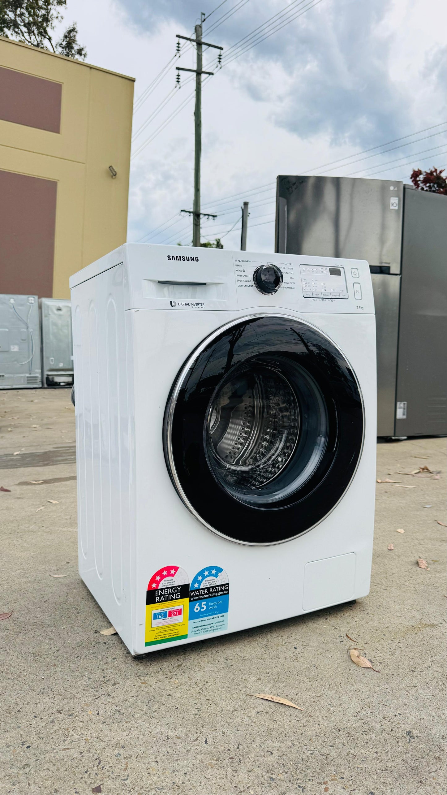 SAMSUNG 7.5KGS FRONT LOADER WASHING MACHINE