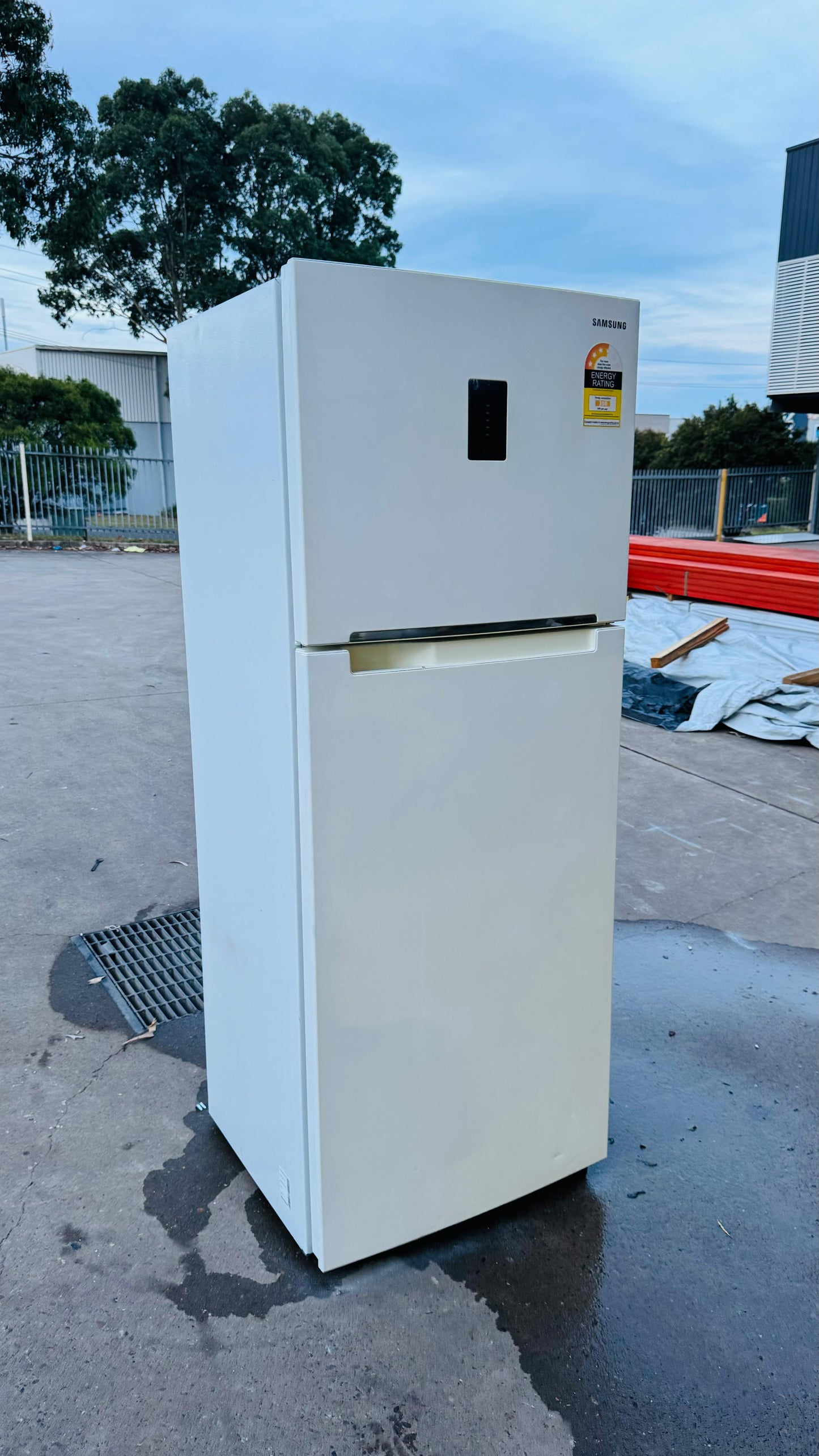 SAMSUNG 415 LITRES FRIDGE FREEZER