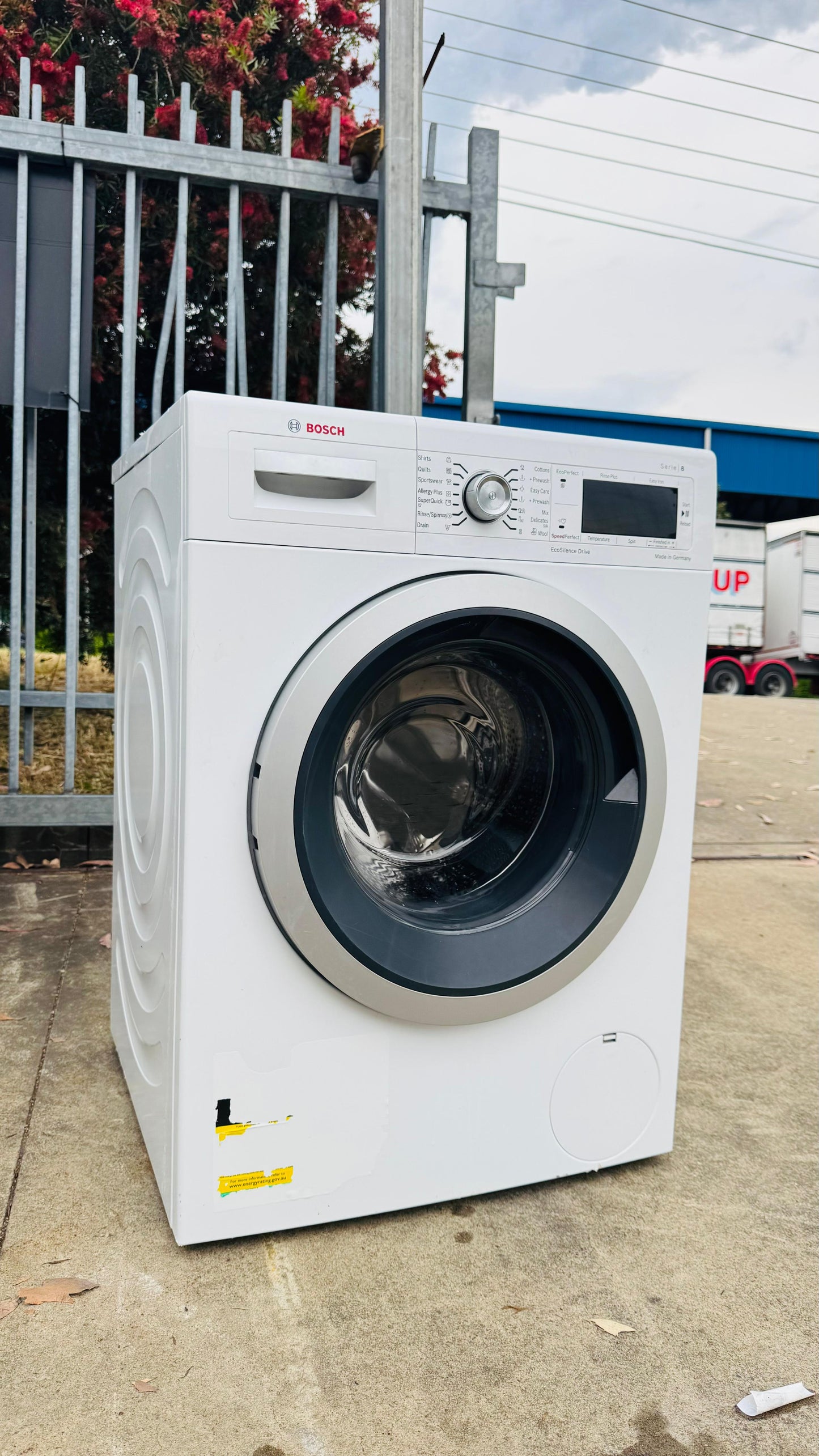BOSCH 8KGS FRONT LOADER WASHING MACHINE SERIES8