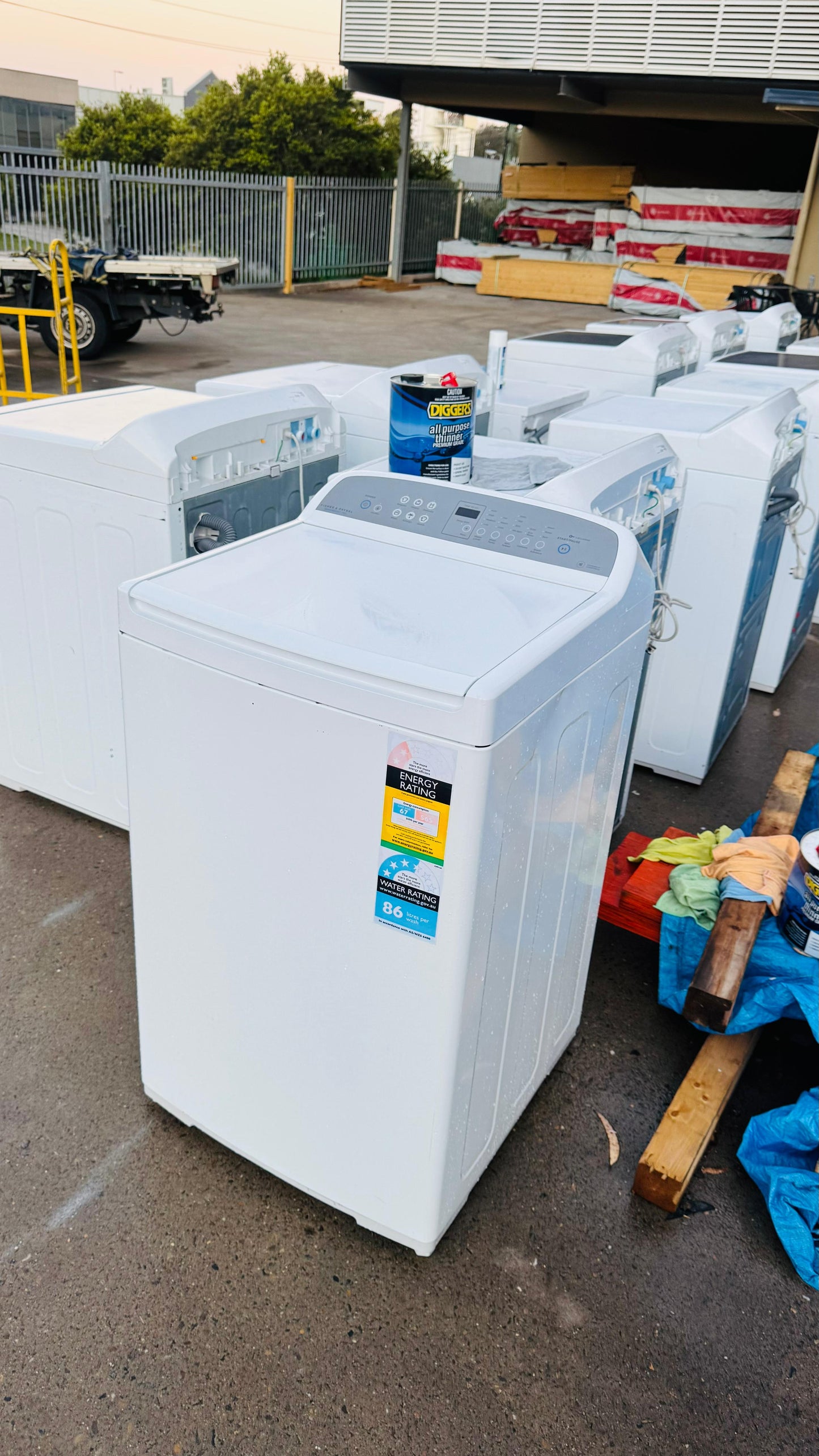 FISHER AND PAYKEL 7KGS TOP LOADER WASHING MACHINE