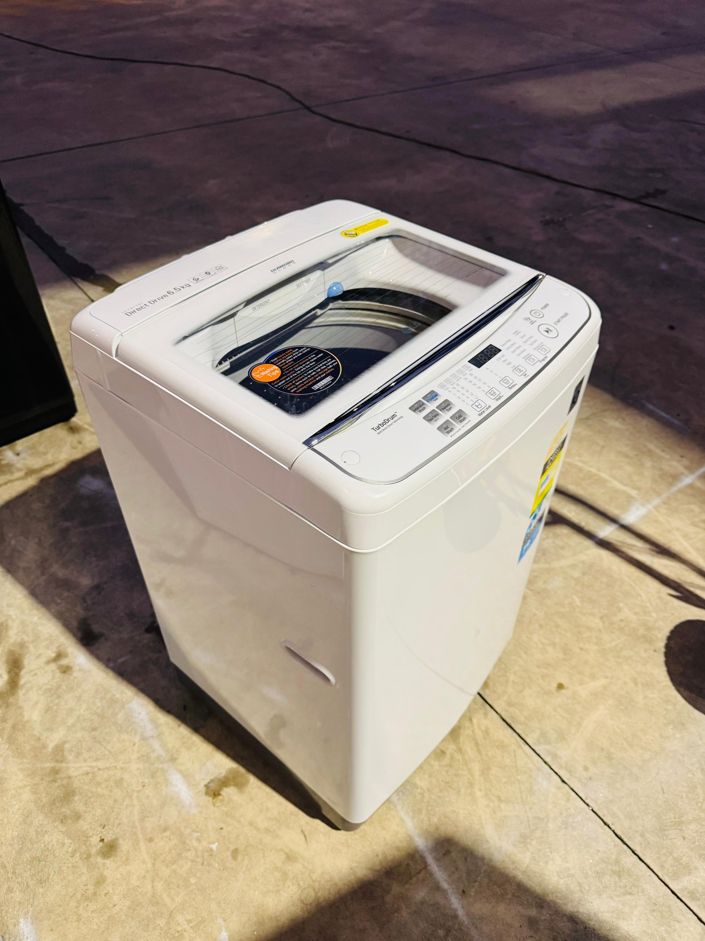 LG 6.5KGS TOP LOADER WASHING MACHINE