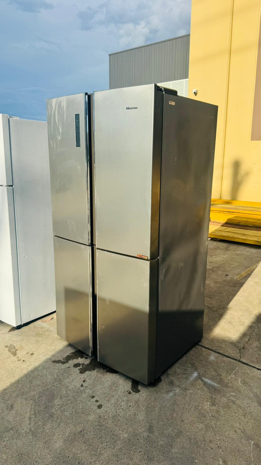 HISENSE QUAD FRENCH DOOR 695 LITRES FRIDGE FREEZER