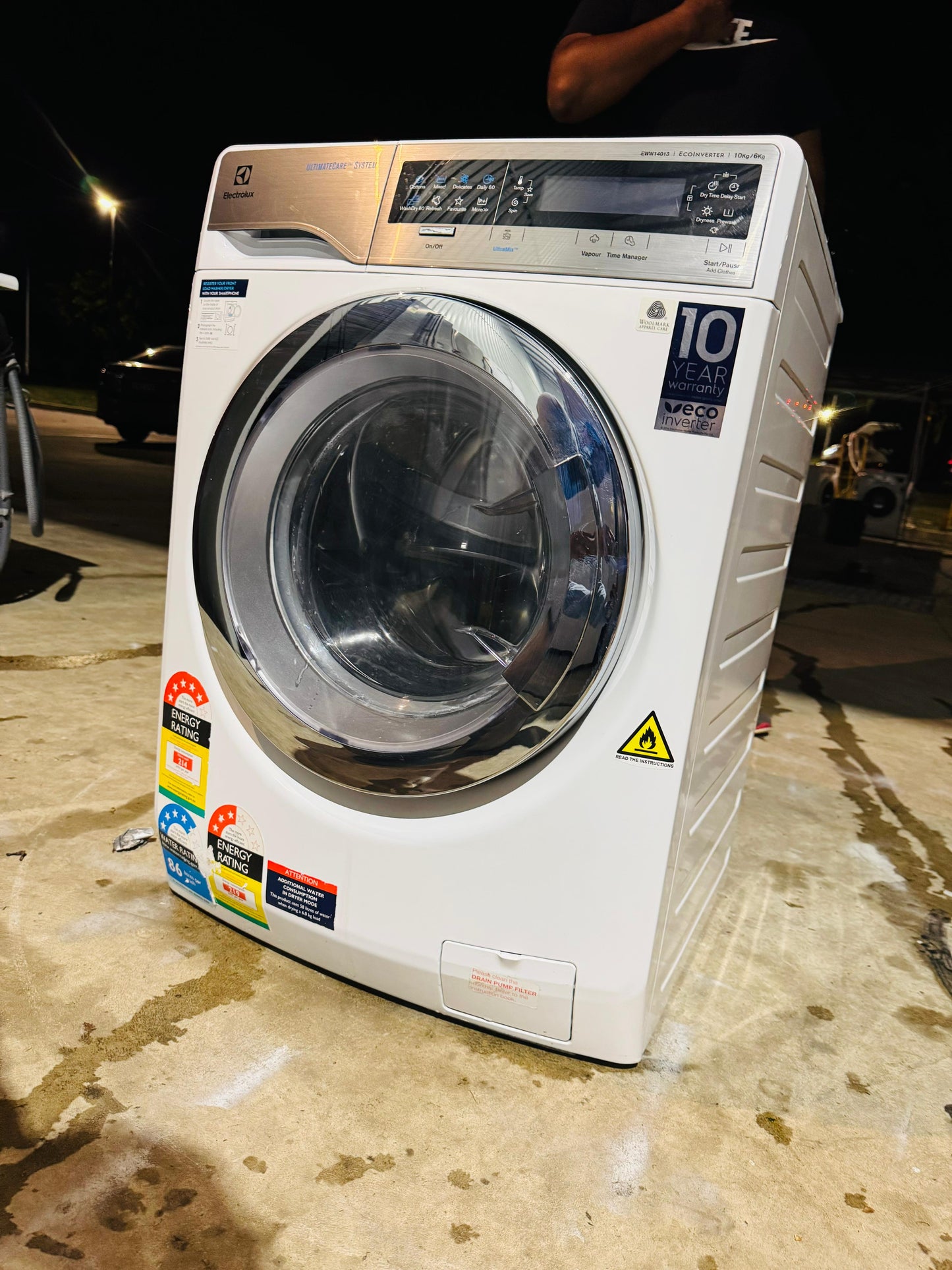 ELECTROLUX 10KGS FRONT LOADER WASHING MACHINE