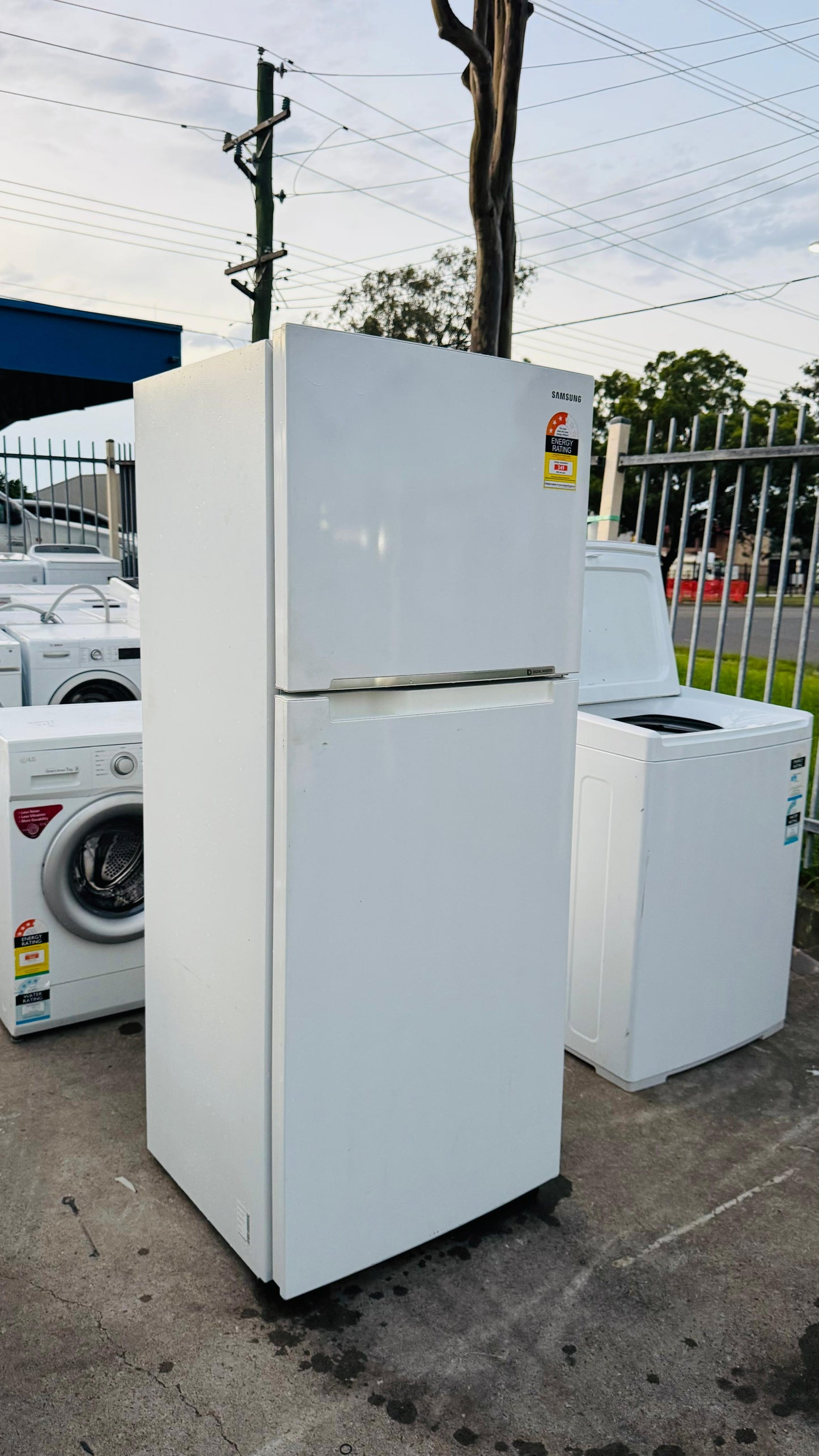 SAMSUNG 400 LITRES FRIDGE FREEZER