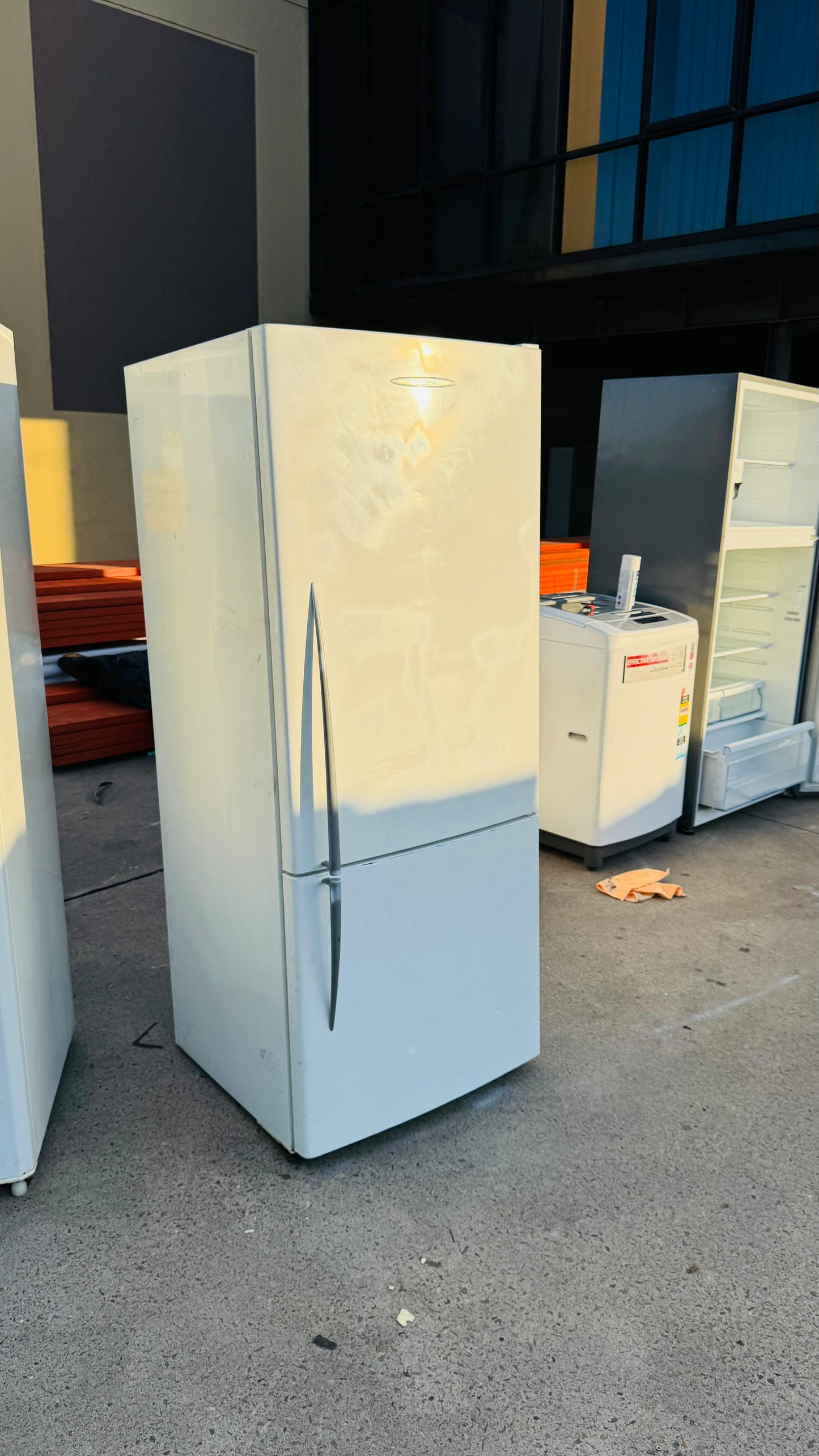 FISHER AND PAYKEL 442 LITRES FRIDGE FREEZER