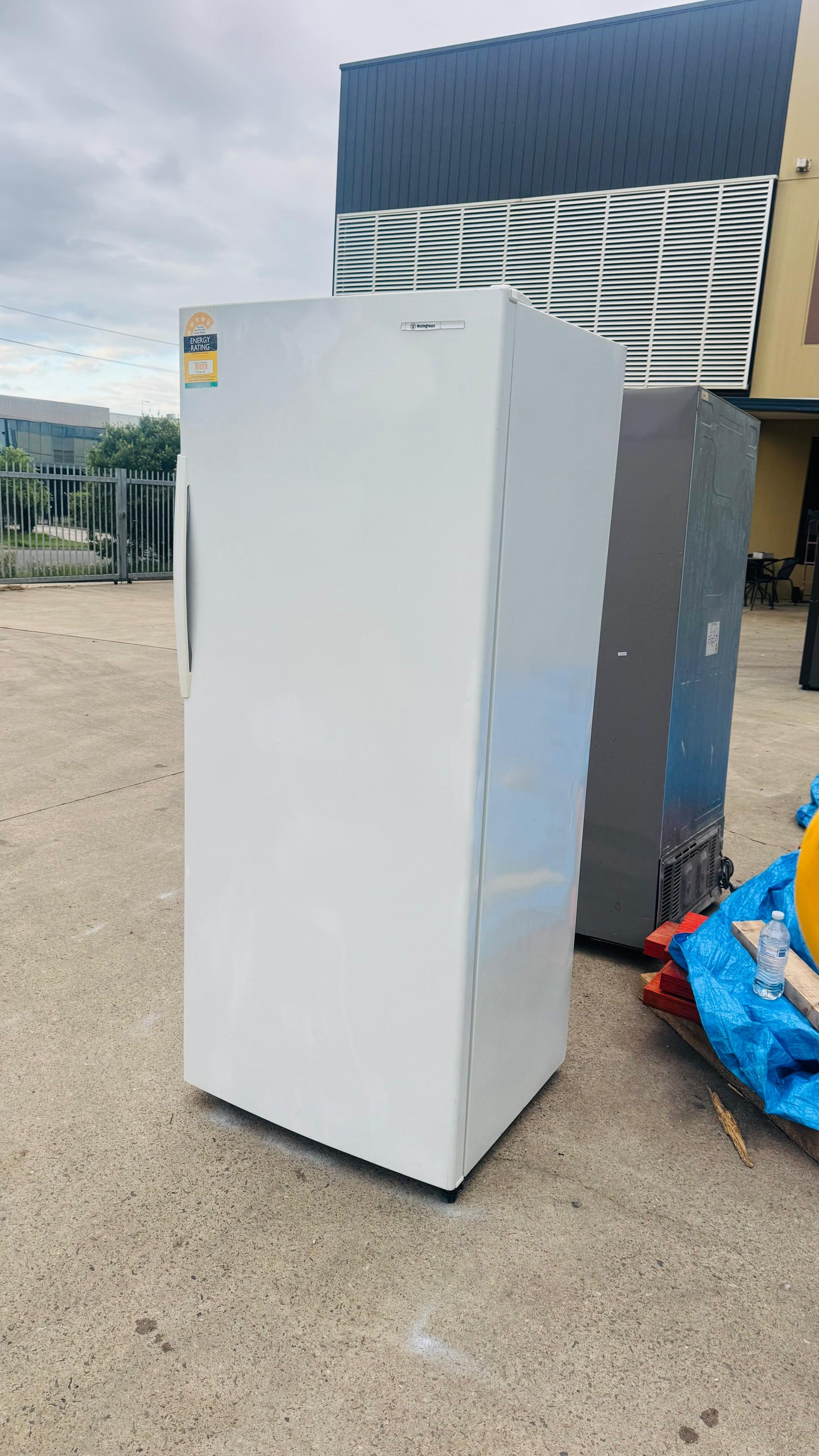 WESTINGHOUSE 430 LITRES FRIDGE