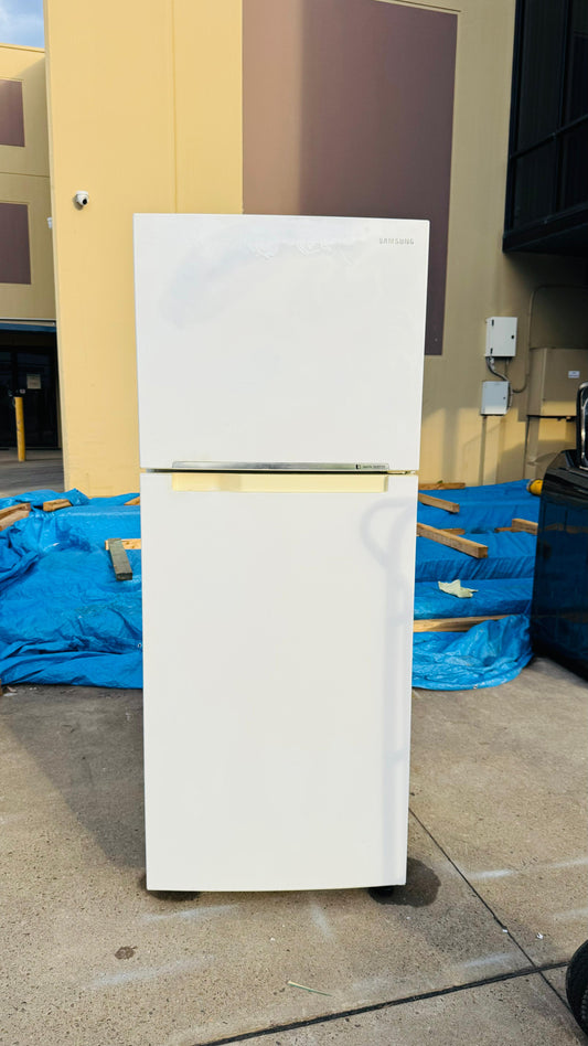 SAMSUNG 400 LITRES FRIDGE FREEZER