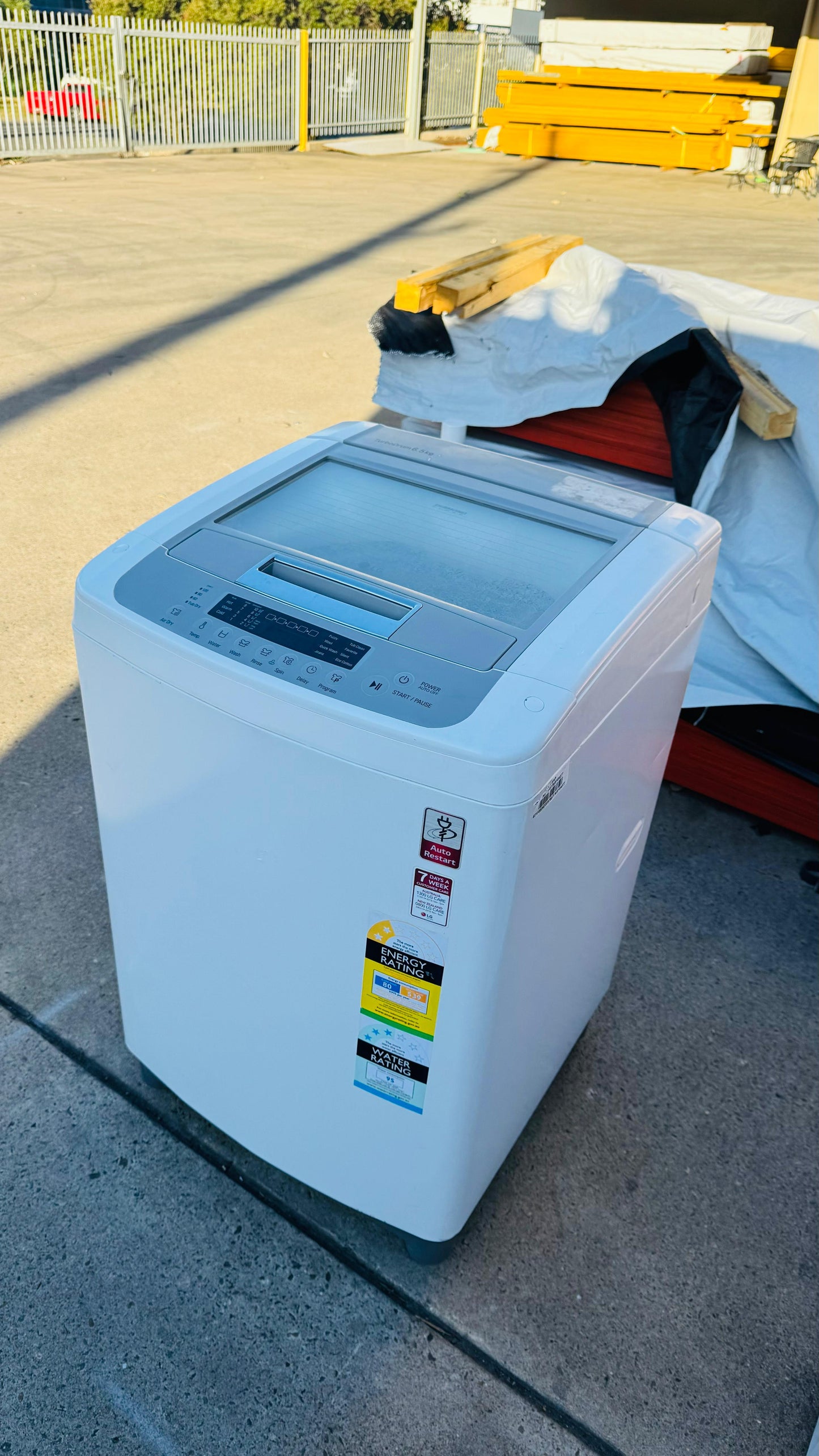 LG 6.5KGS TOP LOADER WASHING MACHINE