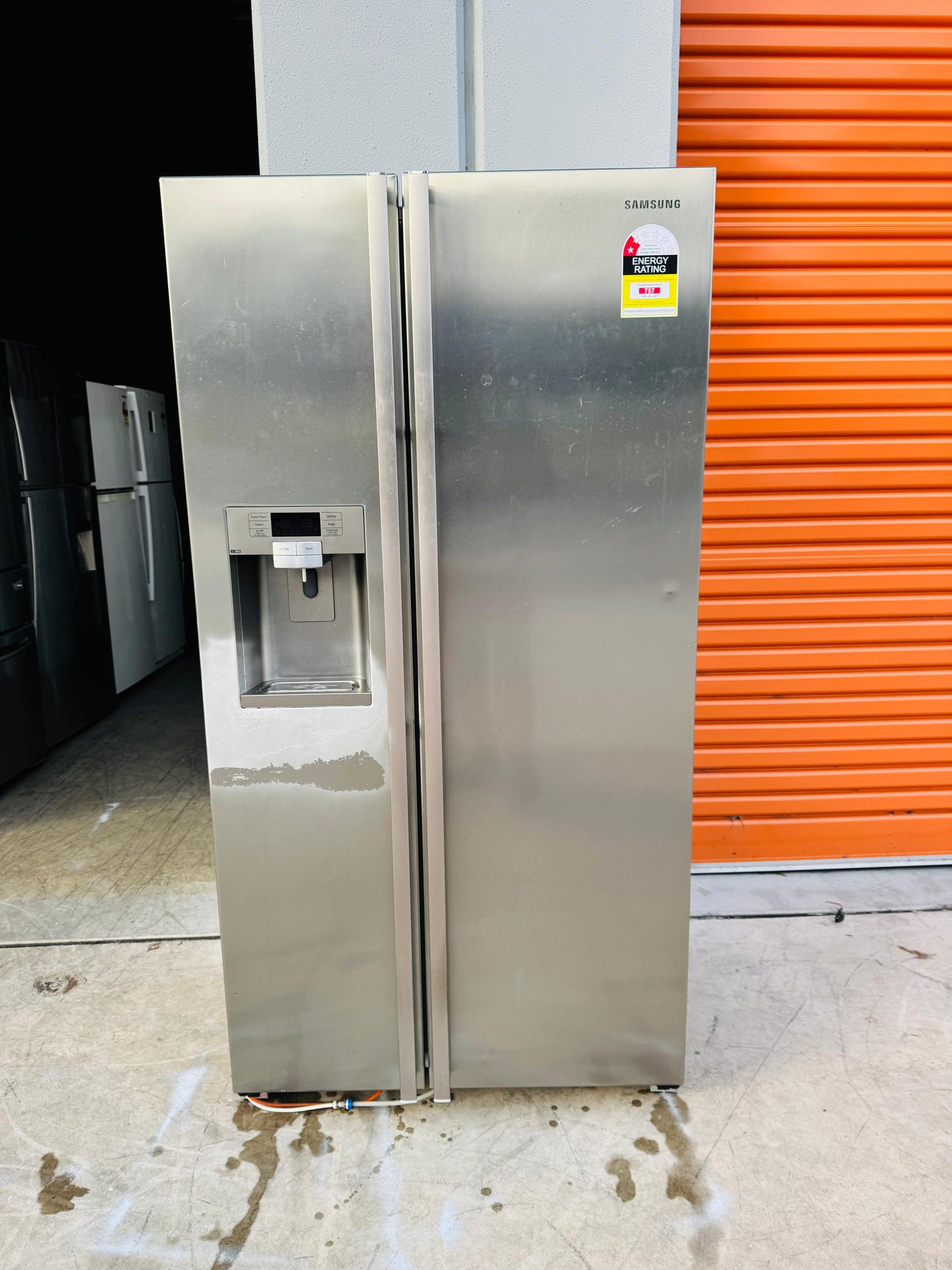 SAMSUNG SIDE BY SIDE 691 LITRES FRDIGE FREEZER