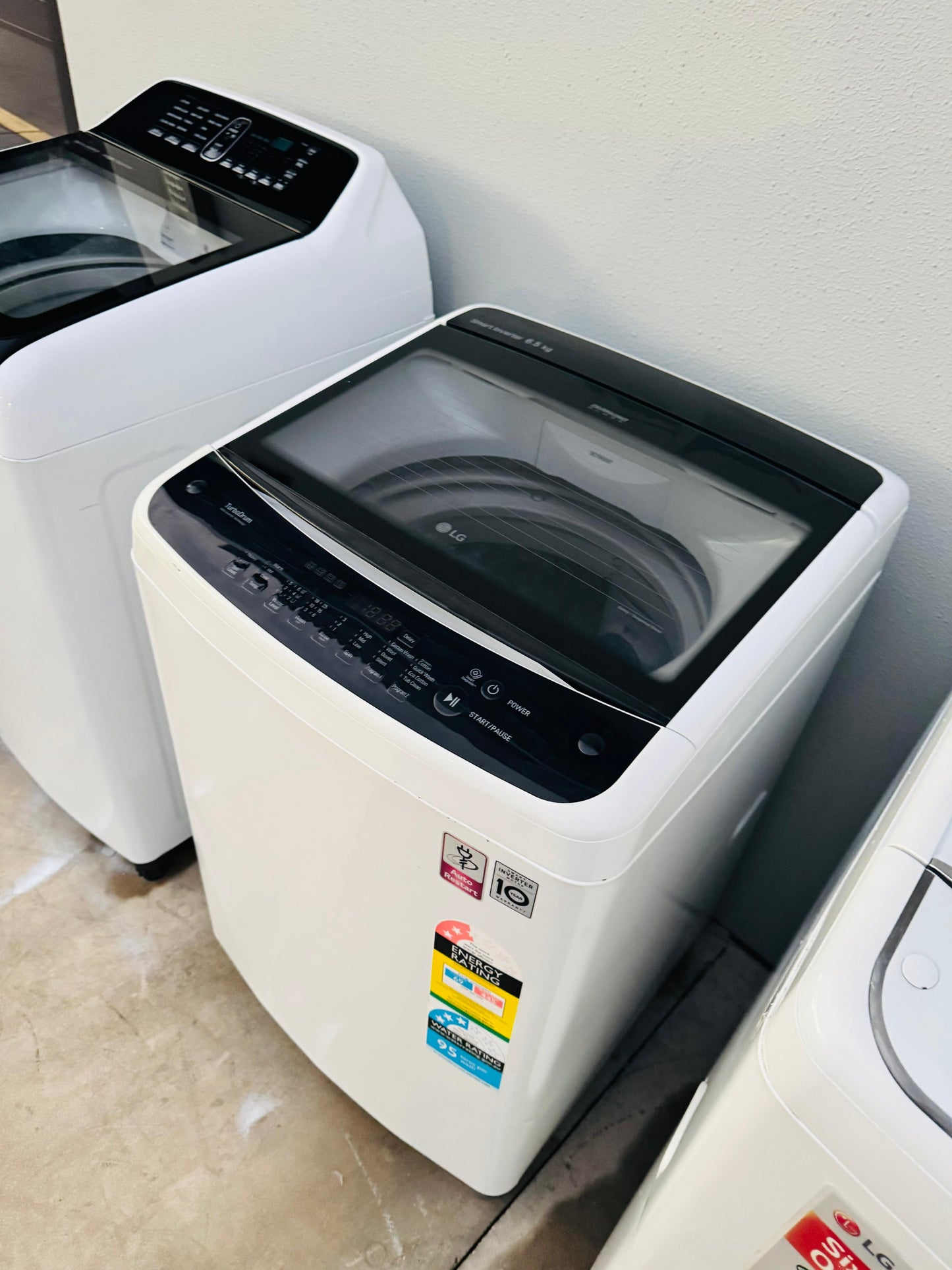 LG 6.5KGS TOP LOADER WASHING MACHINE