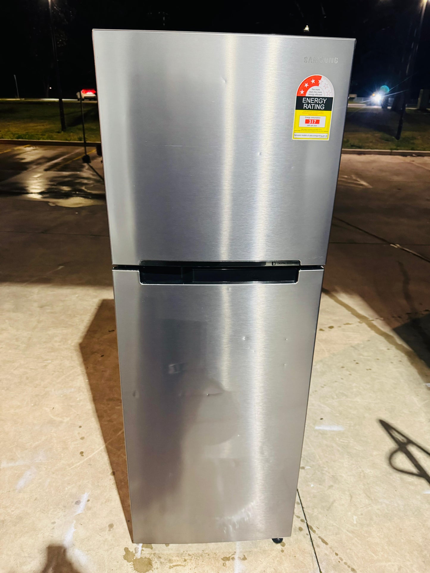 SAMSUNG 341 LITRES FRIDGE FREEZER