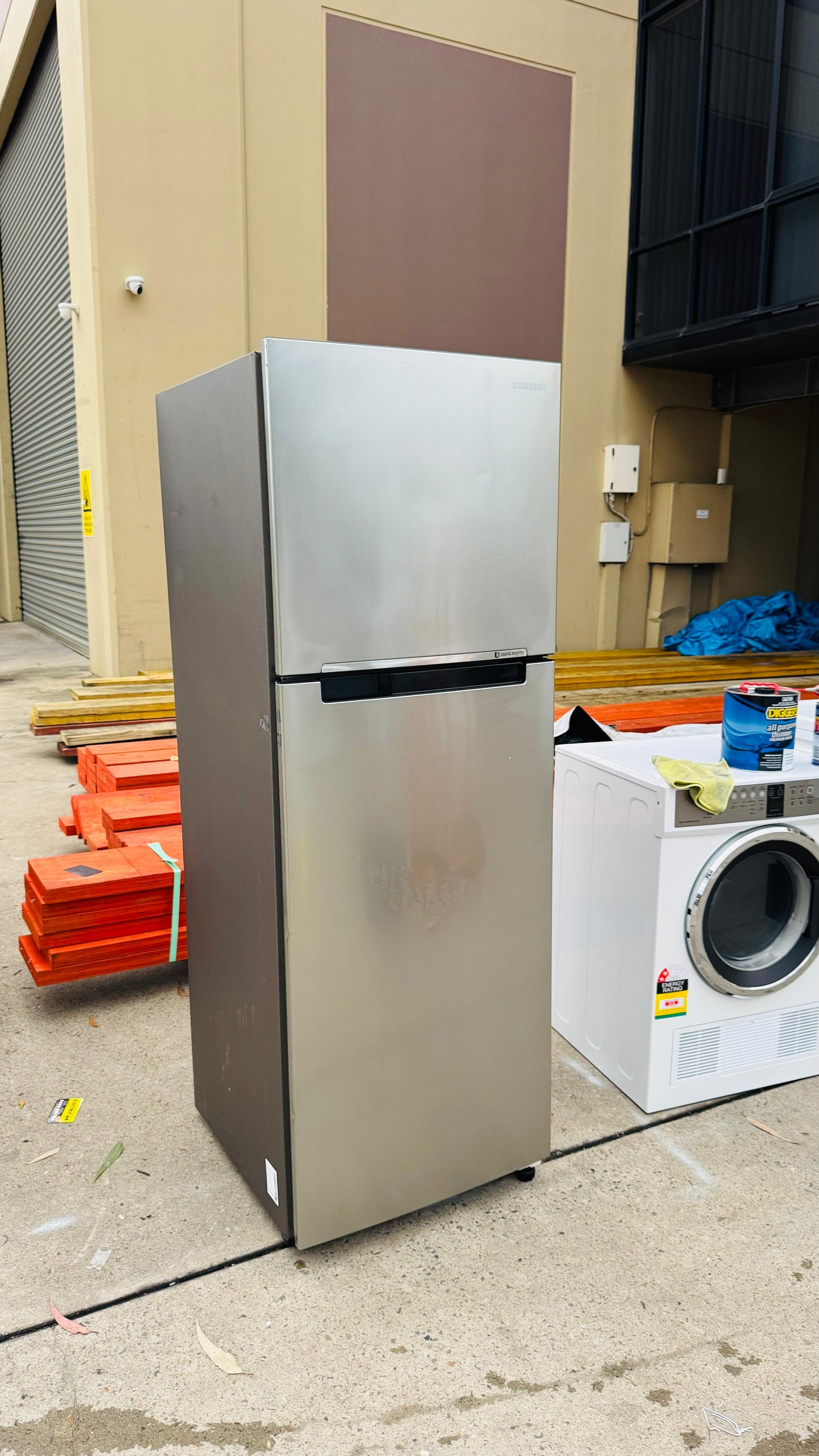 SAMSUNG 343 LITRES FRIDGE FREEZER