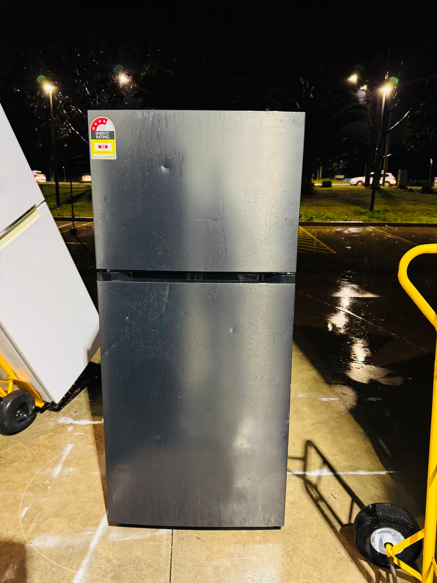 CHIQ 550 LITRES FRIDGE FREEZER