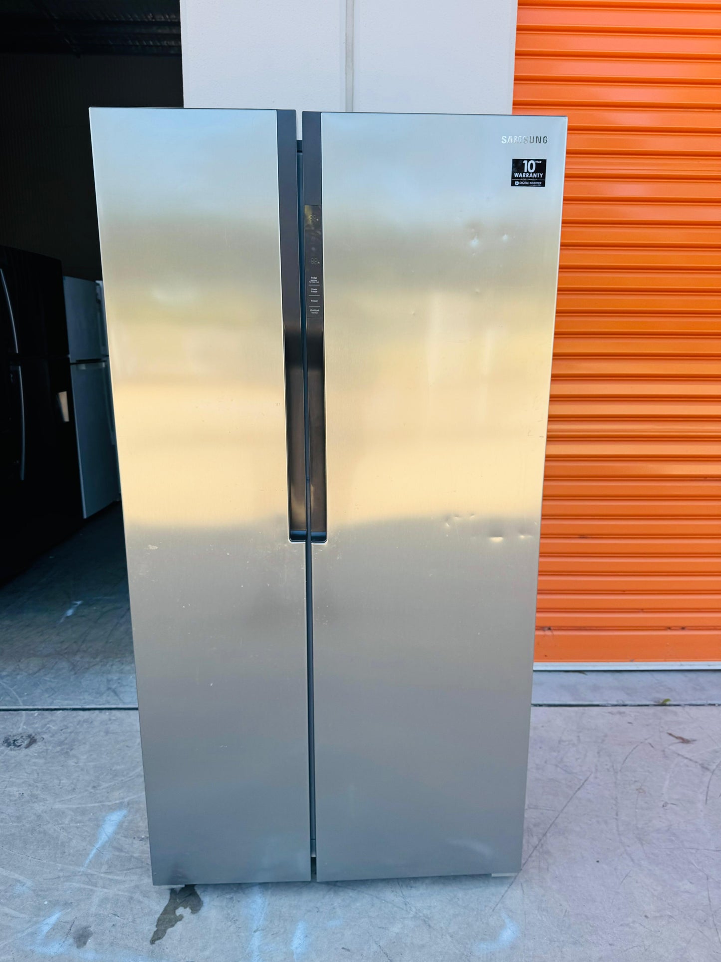 SAMSUNG 584 LITRES SIDE BY SIDE DOOR FRIDGE FREEZER