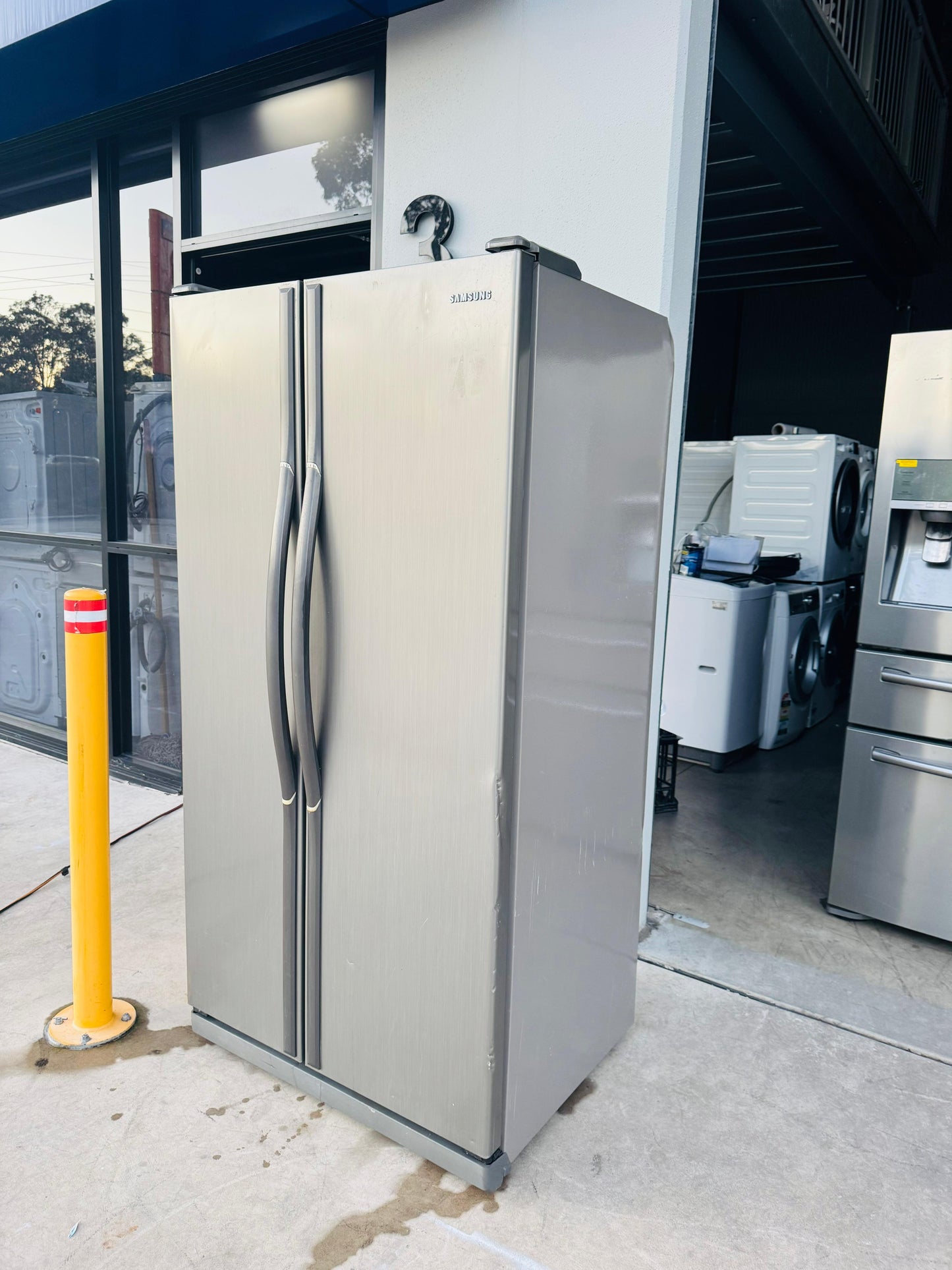 SAMSUNG 535 LITRES SIDE BY SIDE DOOR FRIDGE FREEZER