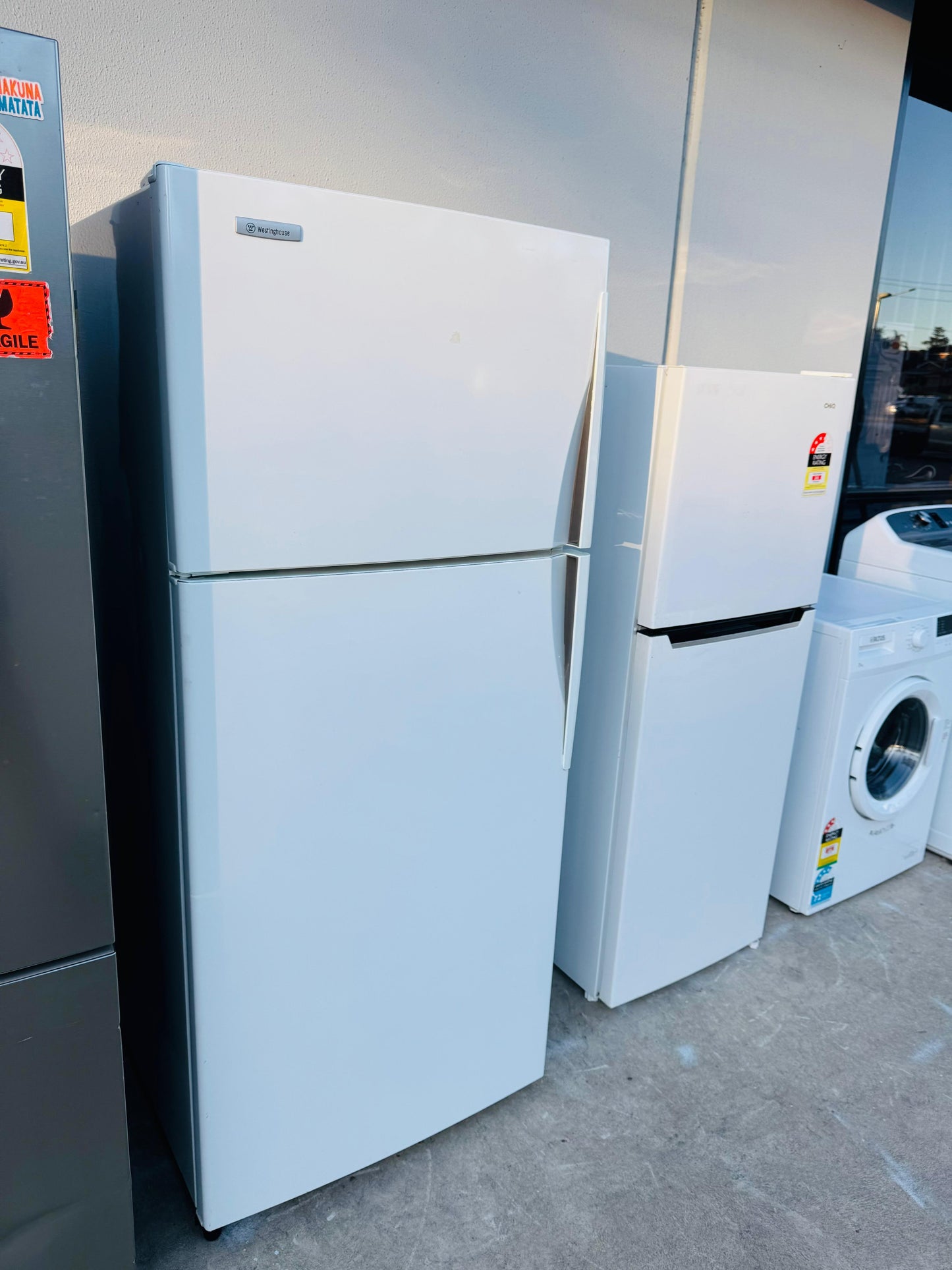 WESTINGHOUSE 420 LITRES FRIDGE FREEZER
