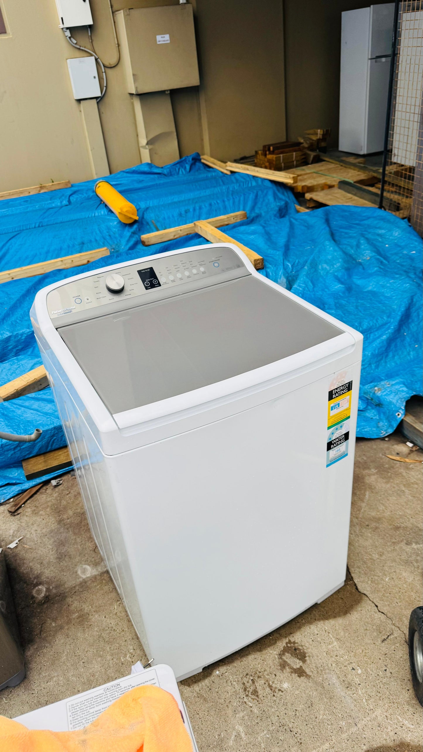 FISHER AND PAYKEL 10KGS TOP LOADER WASHING MACHINE