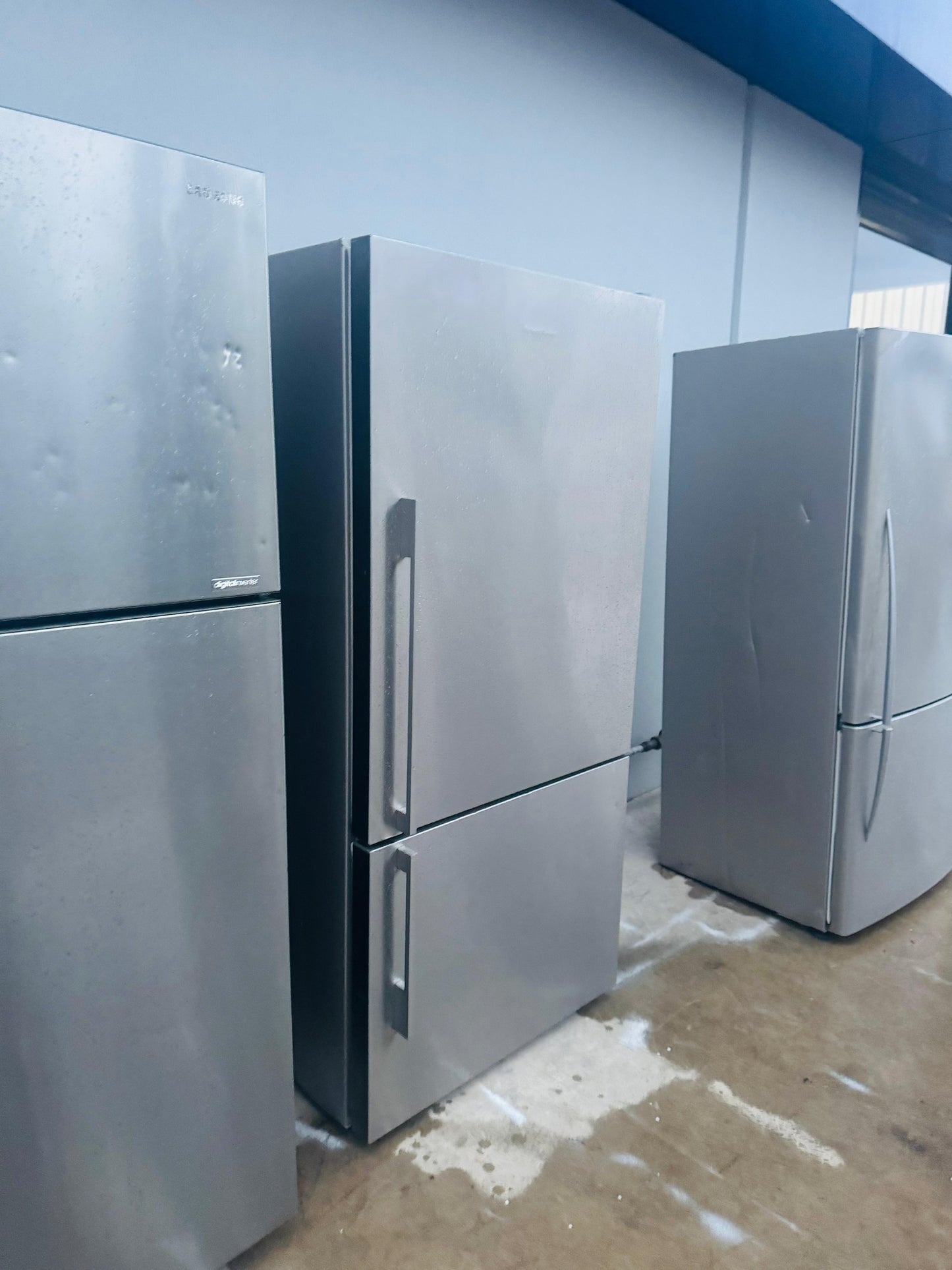 FISHER AND PAYKEL 519 LITRES FRIDGE FREEZER
