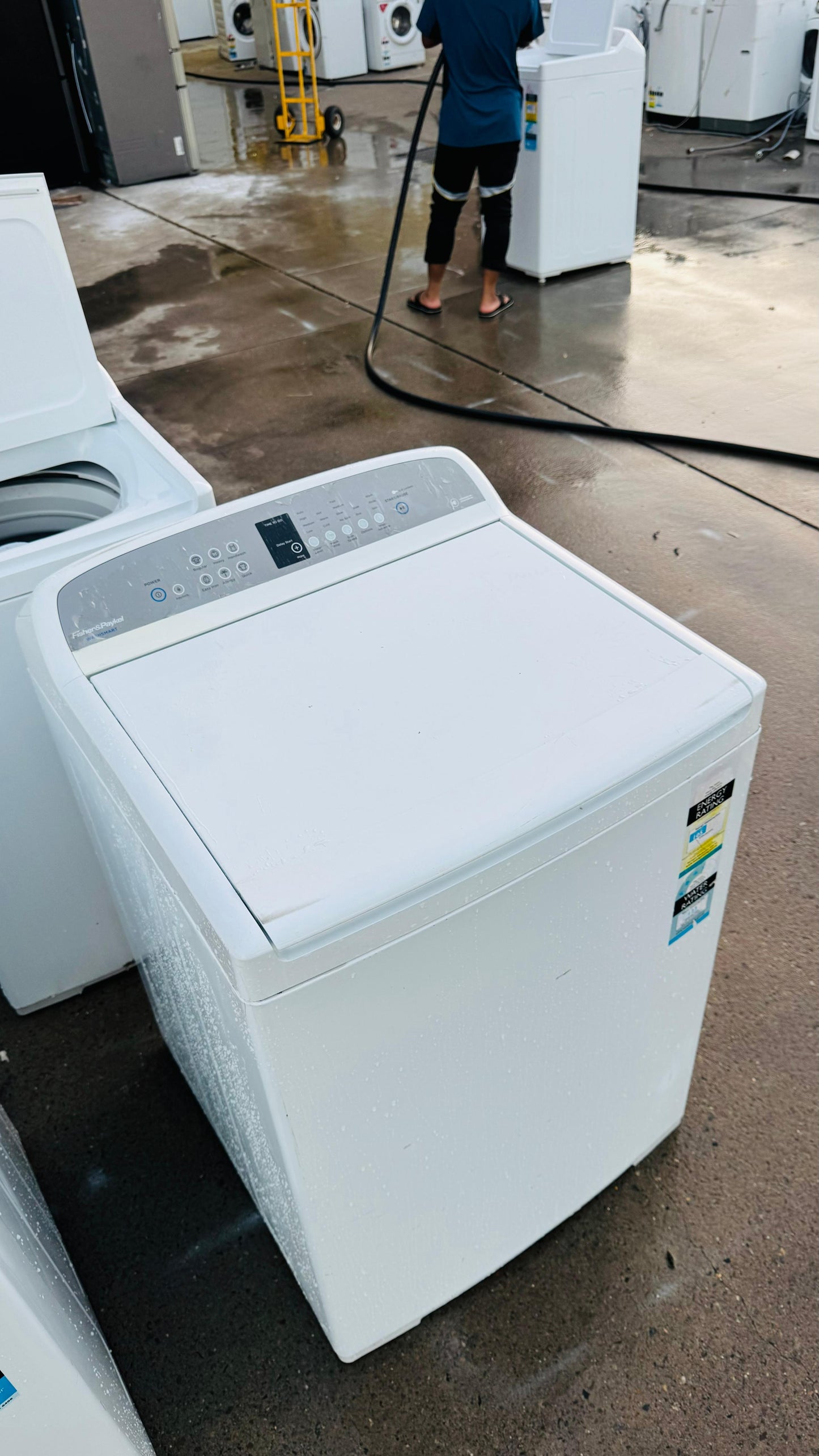 FISHER AND PAYKEL 10KGS TOP LOADER WASHING MACHINE