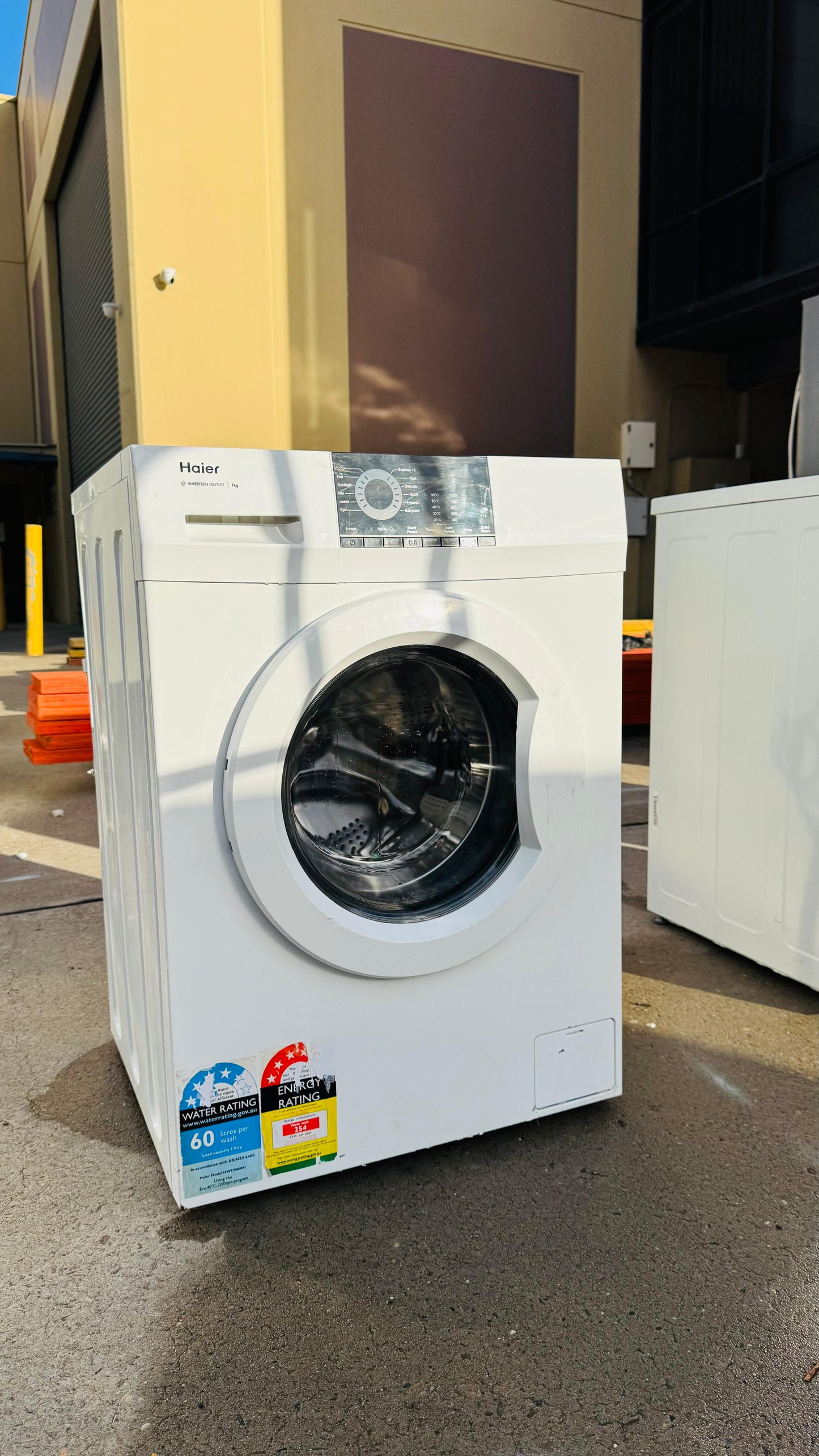 HAIER 7KGS FRONT LOADER WASHING MACHINE
