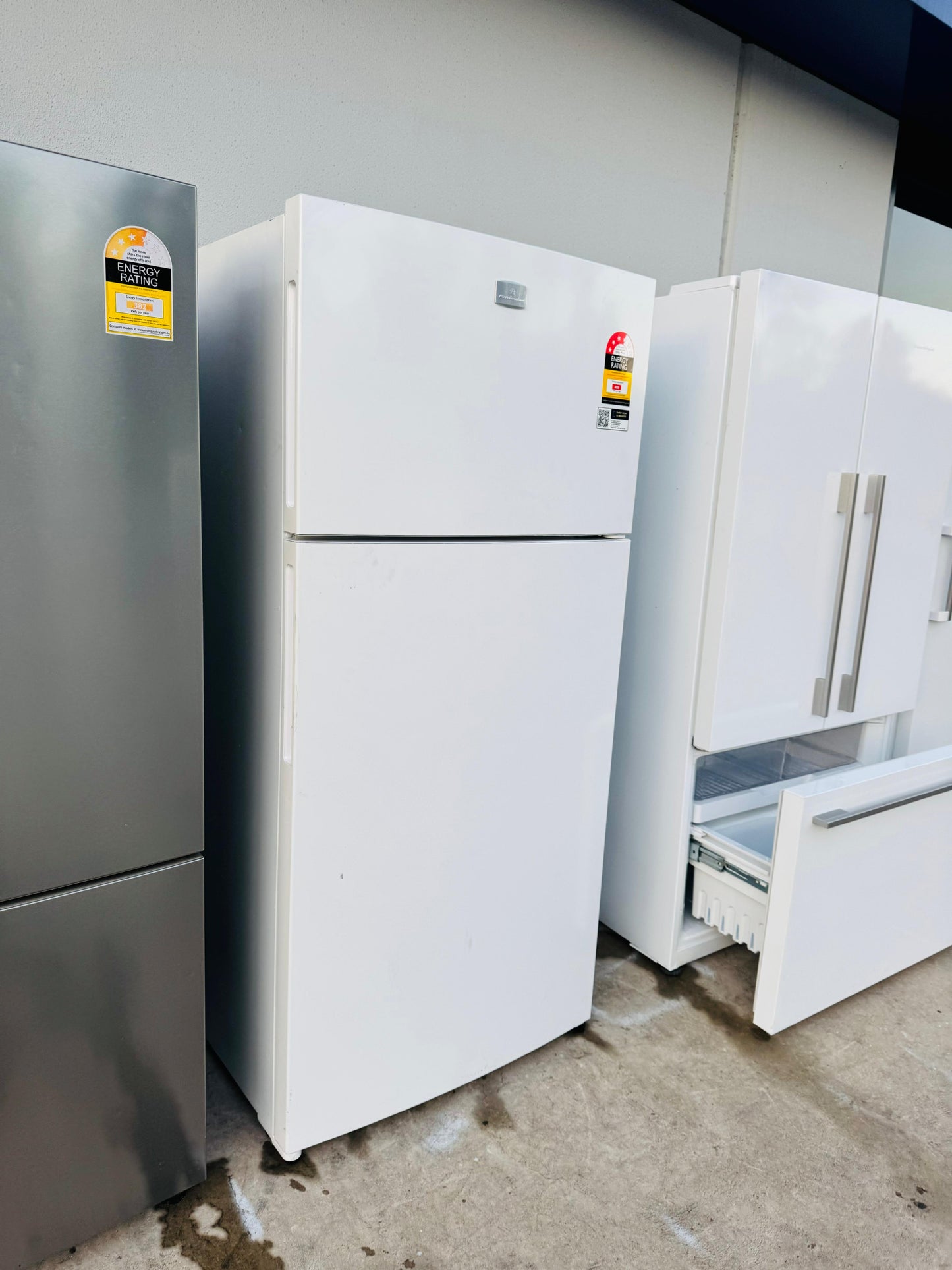KELVINATOR 536 LITRES FRIDGE FREEZER