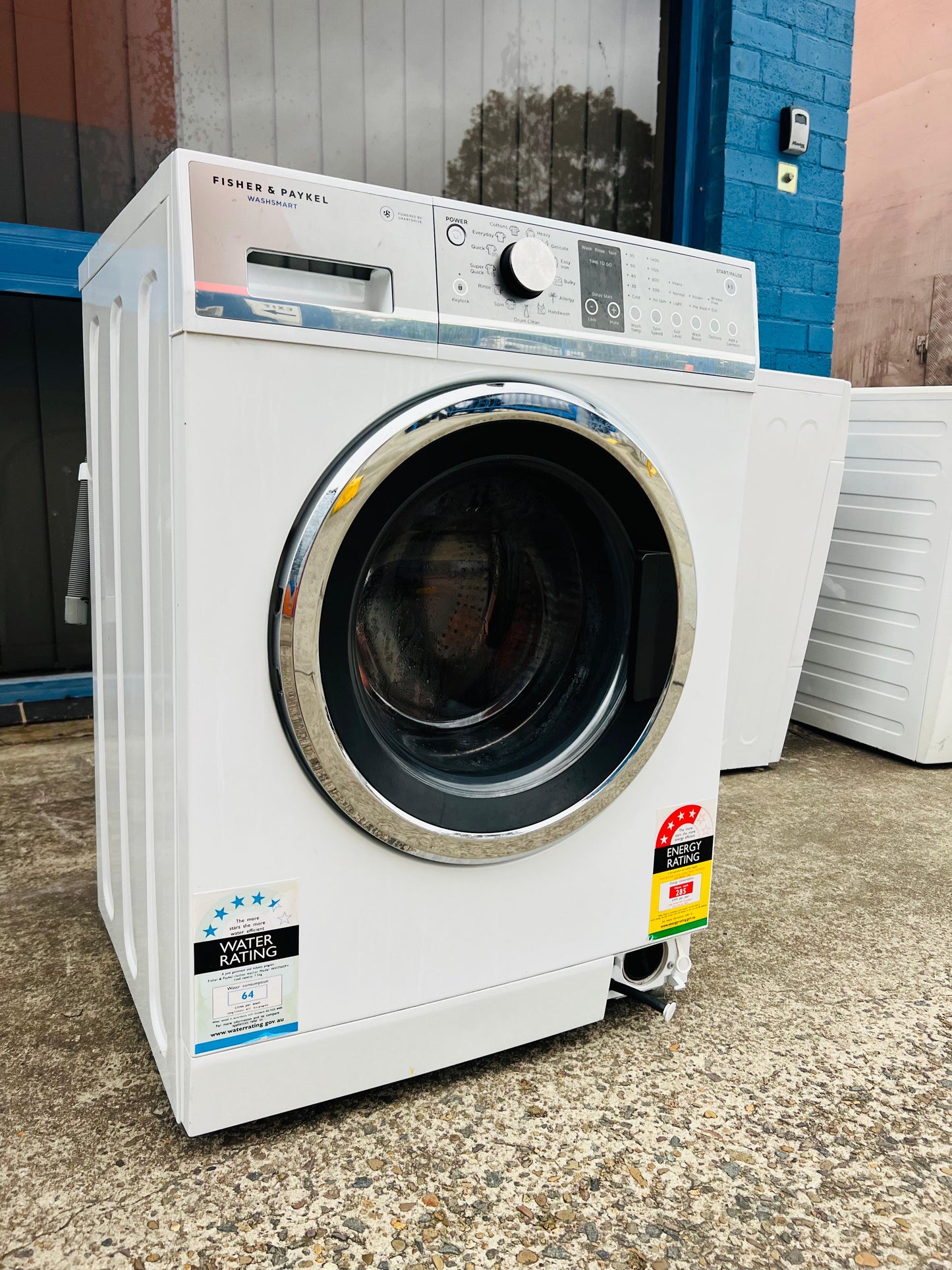 **FISHER & PAYKEL 7.5KGS FRONT LOADER WASHING MACHINE**