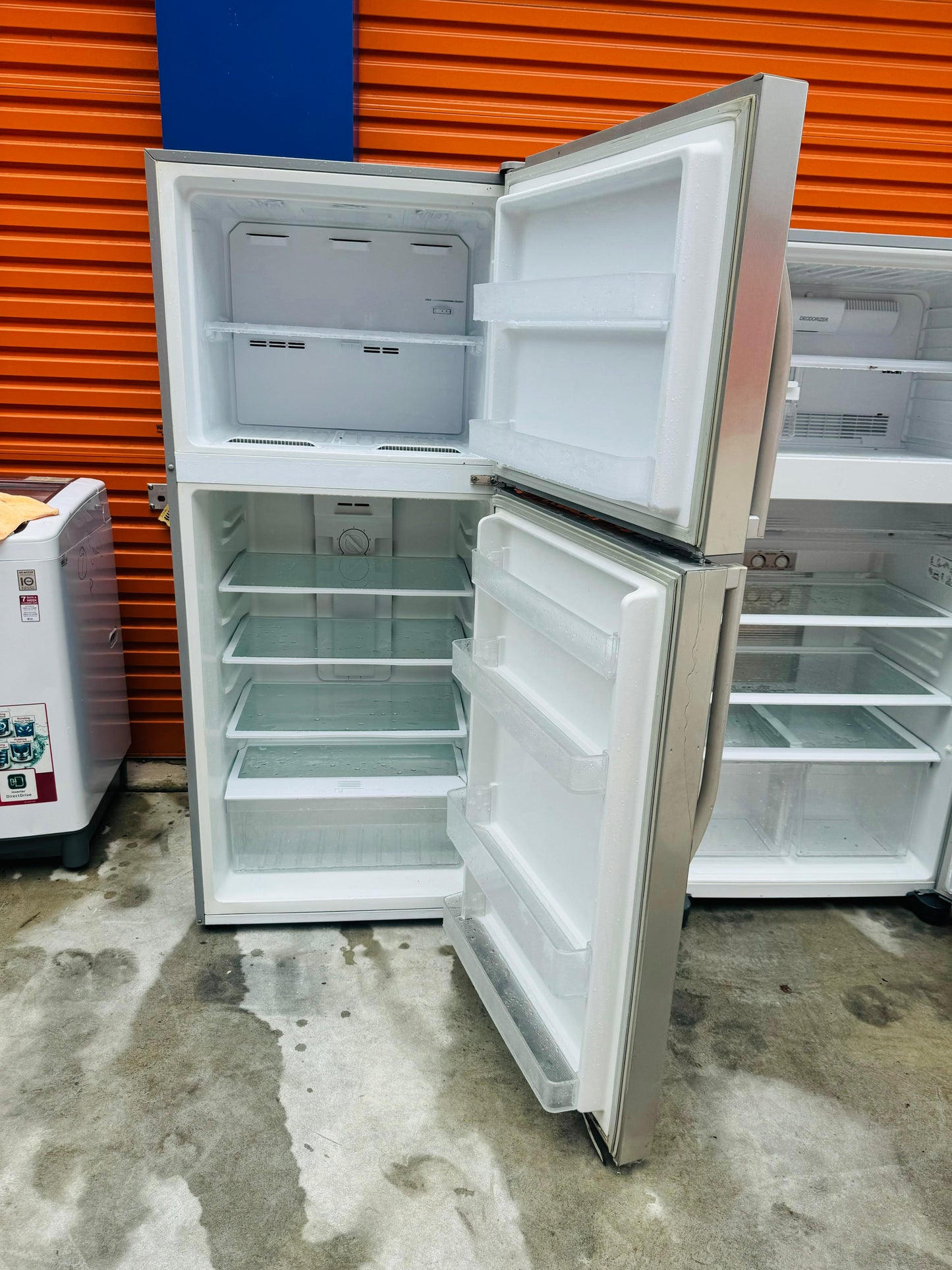 **HAIER 422 LITRES FRIDGE FREEZER**