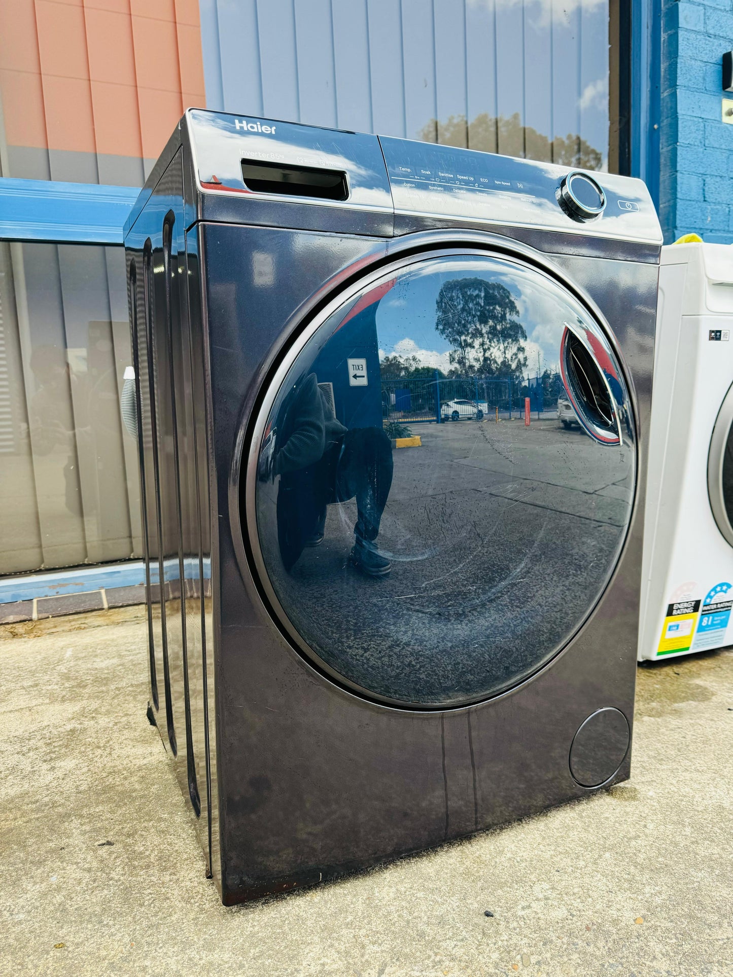 **HAIER 8.5KGS FRONT LOADER WASHING MACHINE**