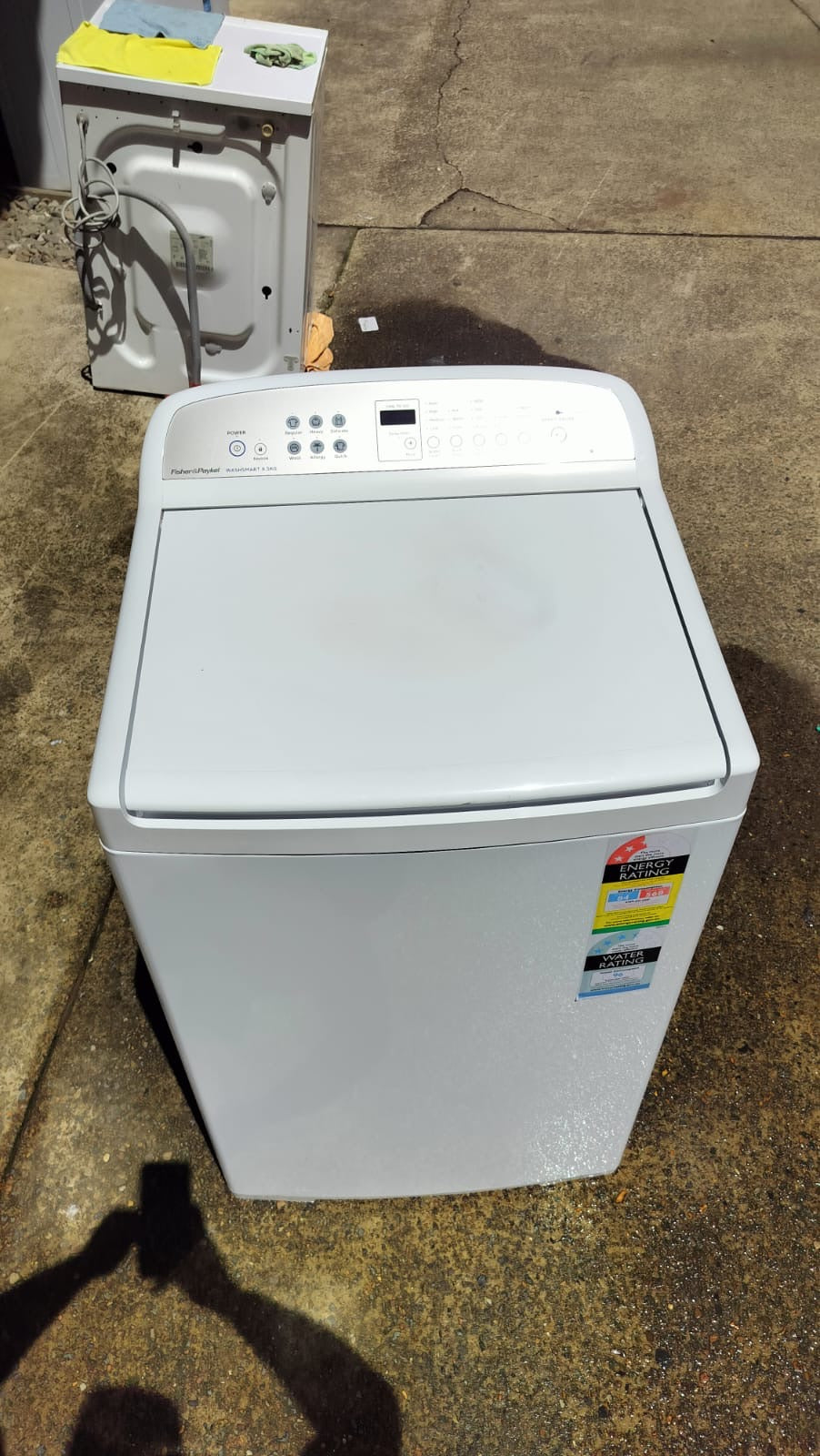 **FISHER & PAYKEL 8.5 KGS TOP LOADER WASHING MACHINE**