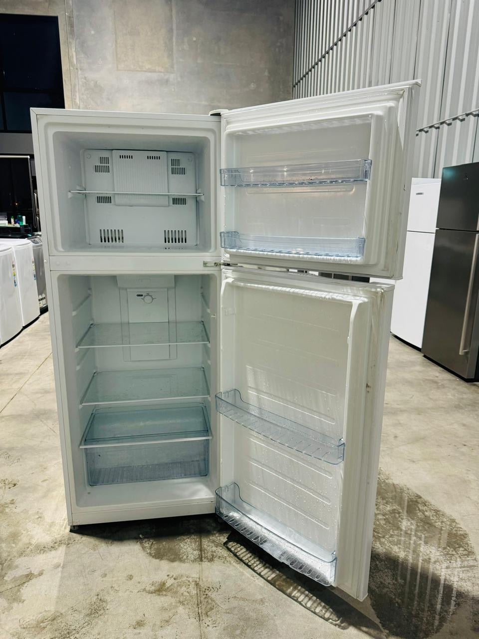 **YOKOHAMAA 400 LITRES FRIDGE FREEZER***