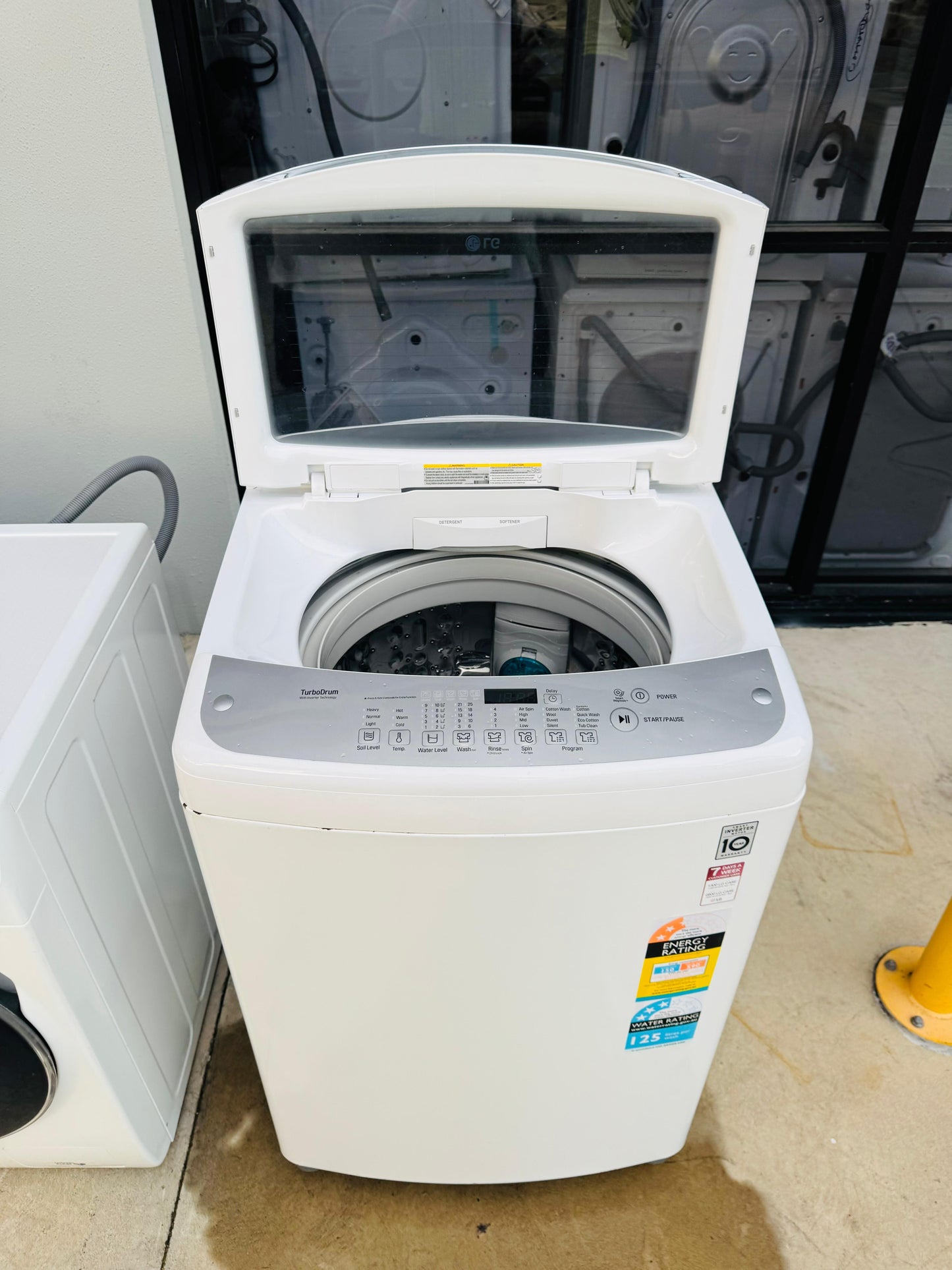 **LG 8.5 KGS TOP LOADER WASHING MACHINE**